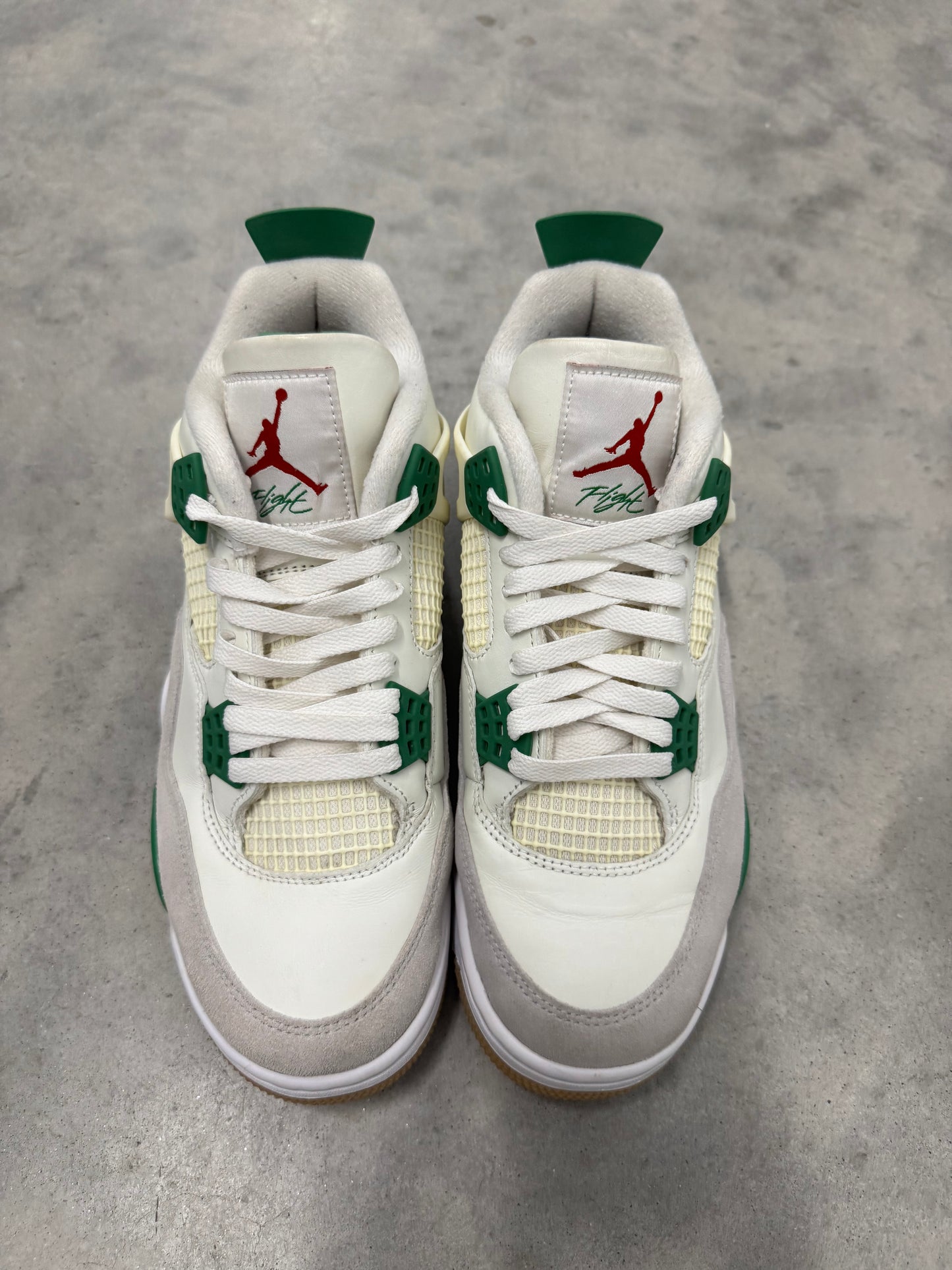 NIKE SB JORDAN 4 “ Pine Green “