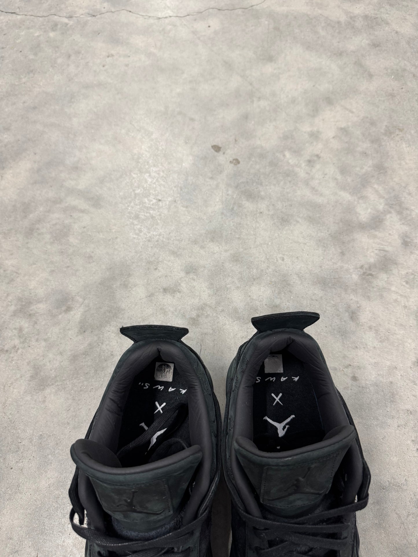 KAWS JORDAN 4 “ Black “