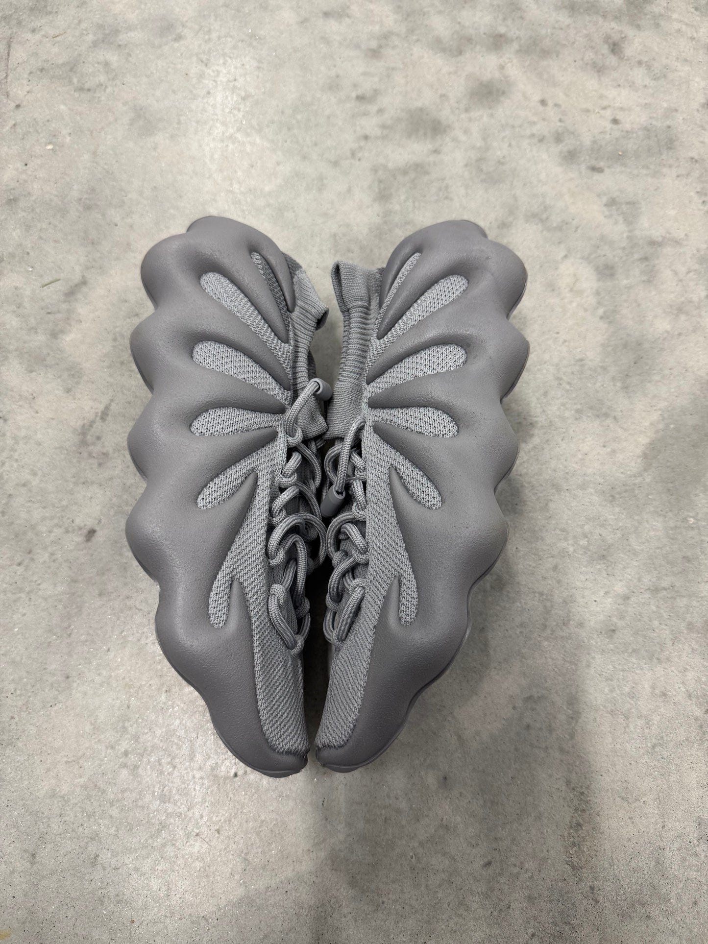 ADIDAS YEEZY 450 “ Stone Grey “