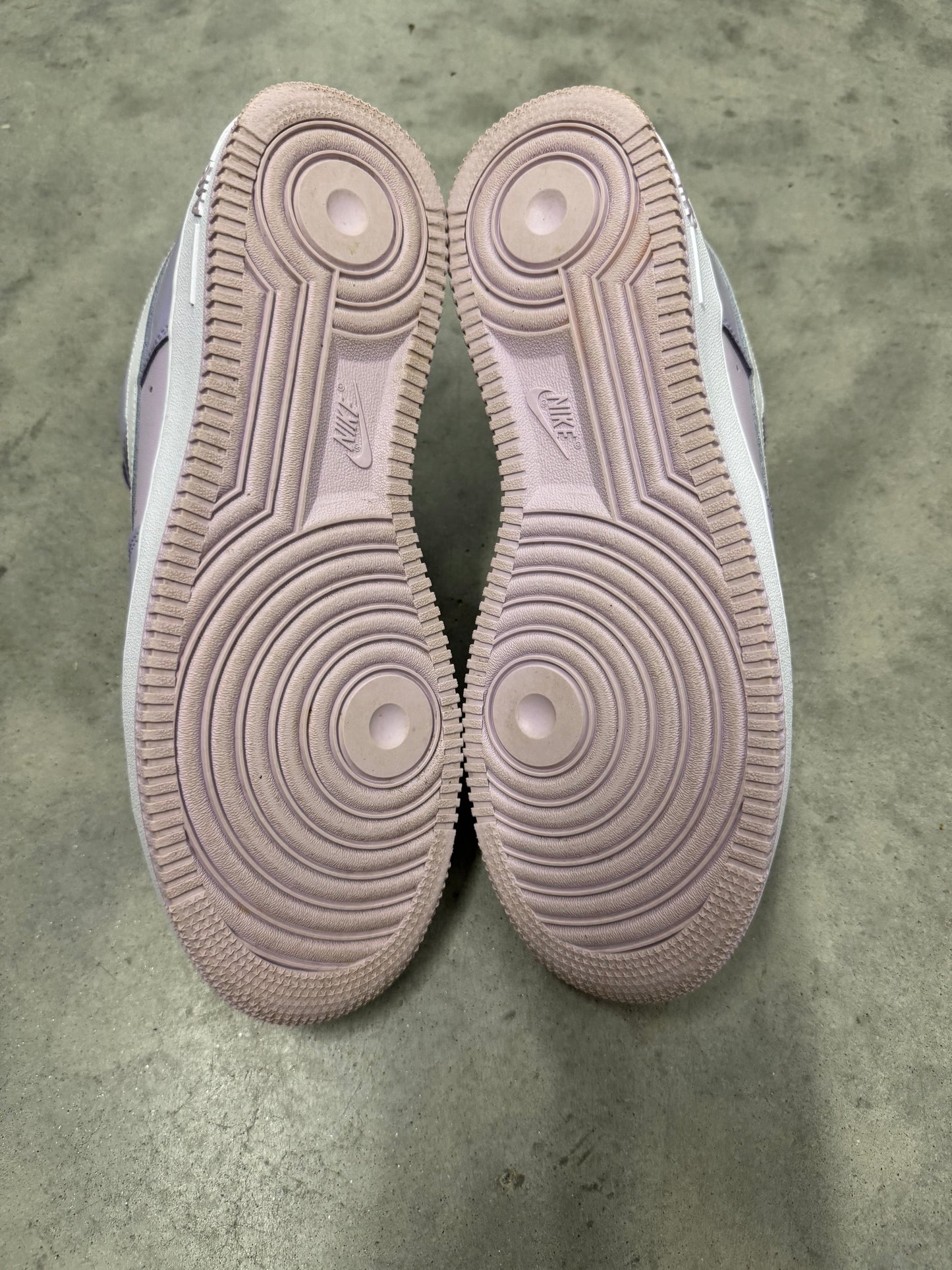 AIR FORCE 1 ‘07 LV8 “ Hydrangeas Patent “