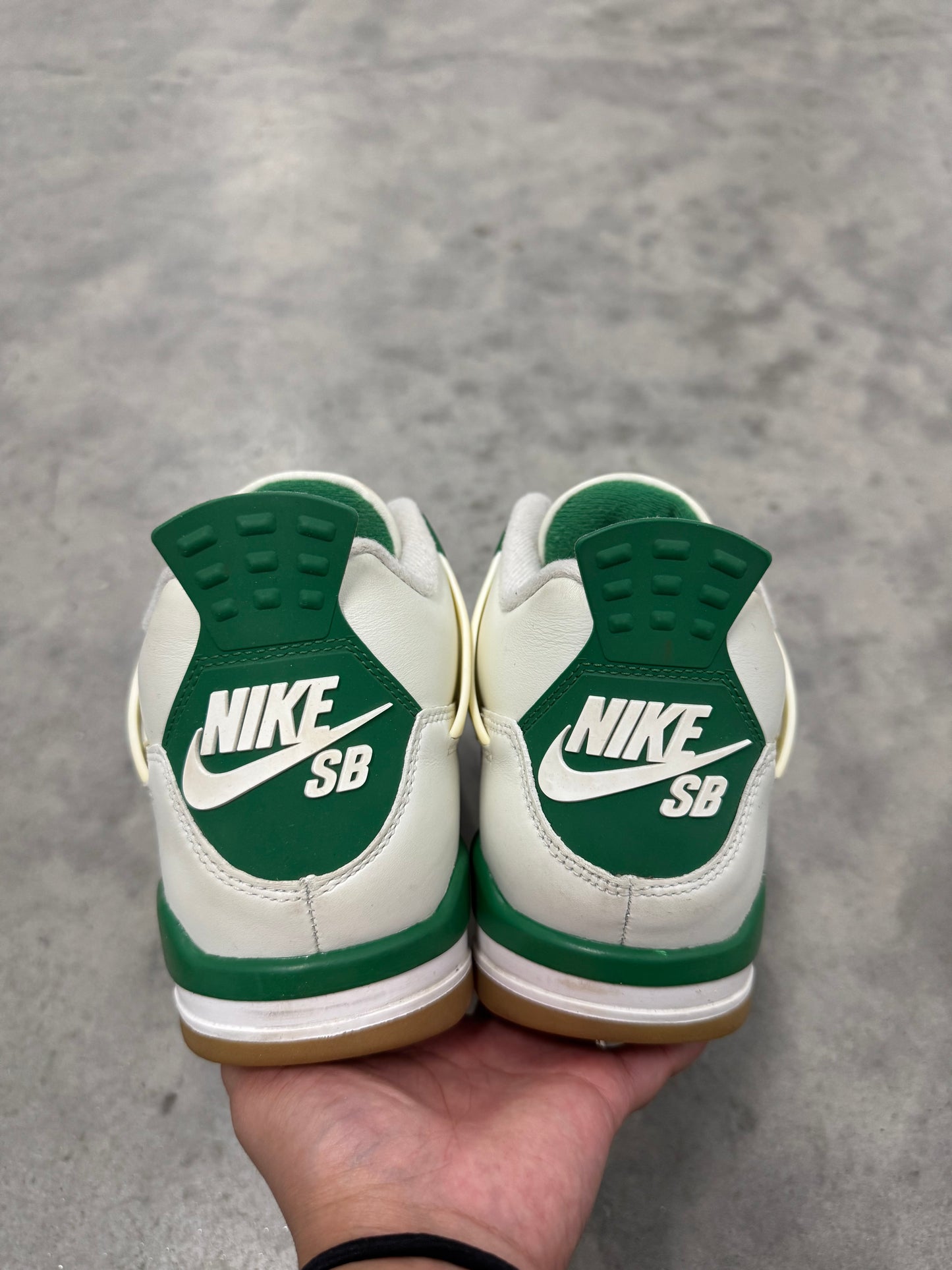 NIKE SB JORDAN 4 “ Pine Green “