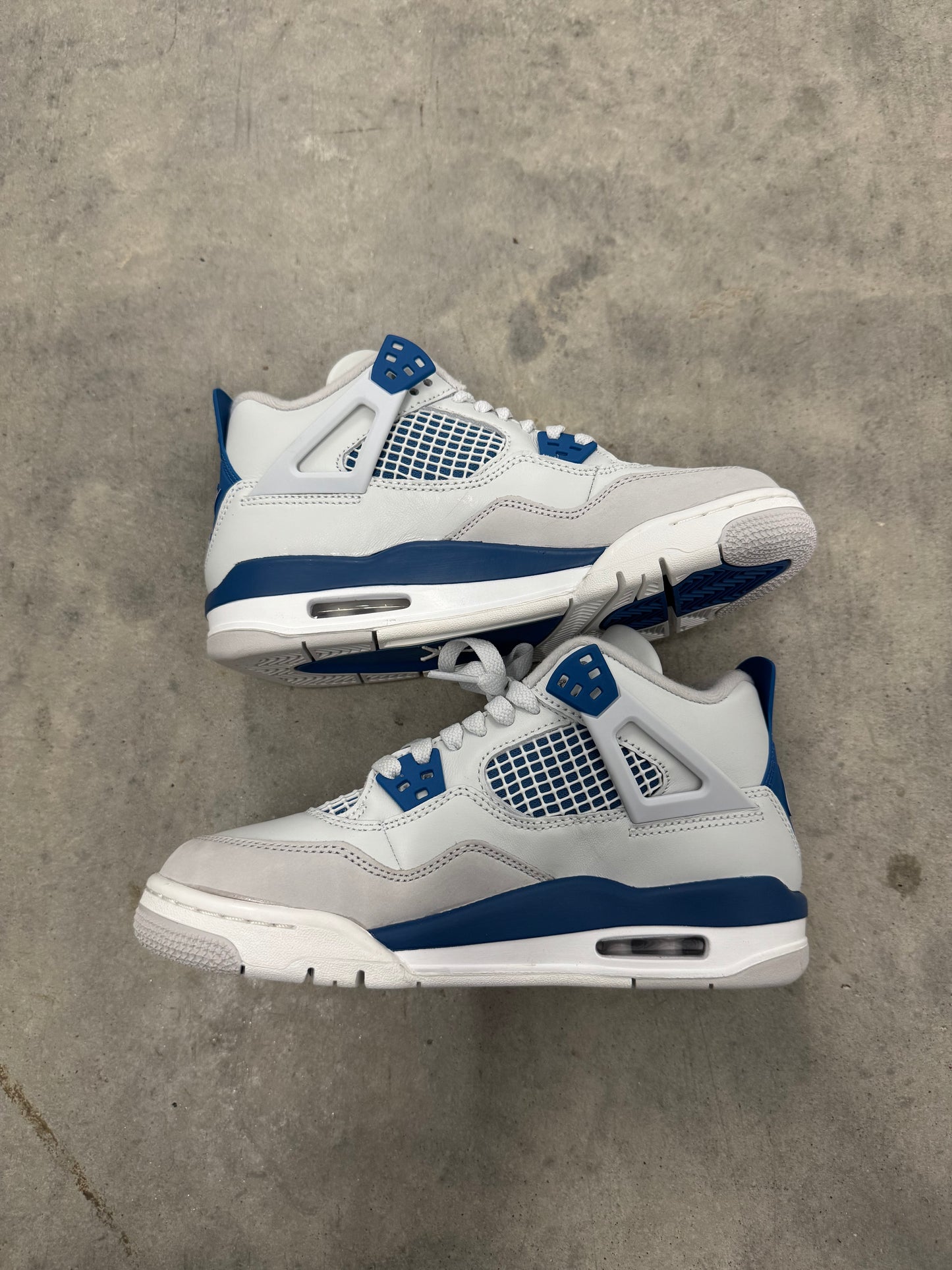 JORDAN 4 “ Military Blue “