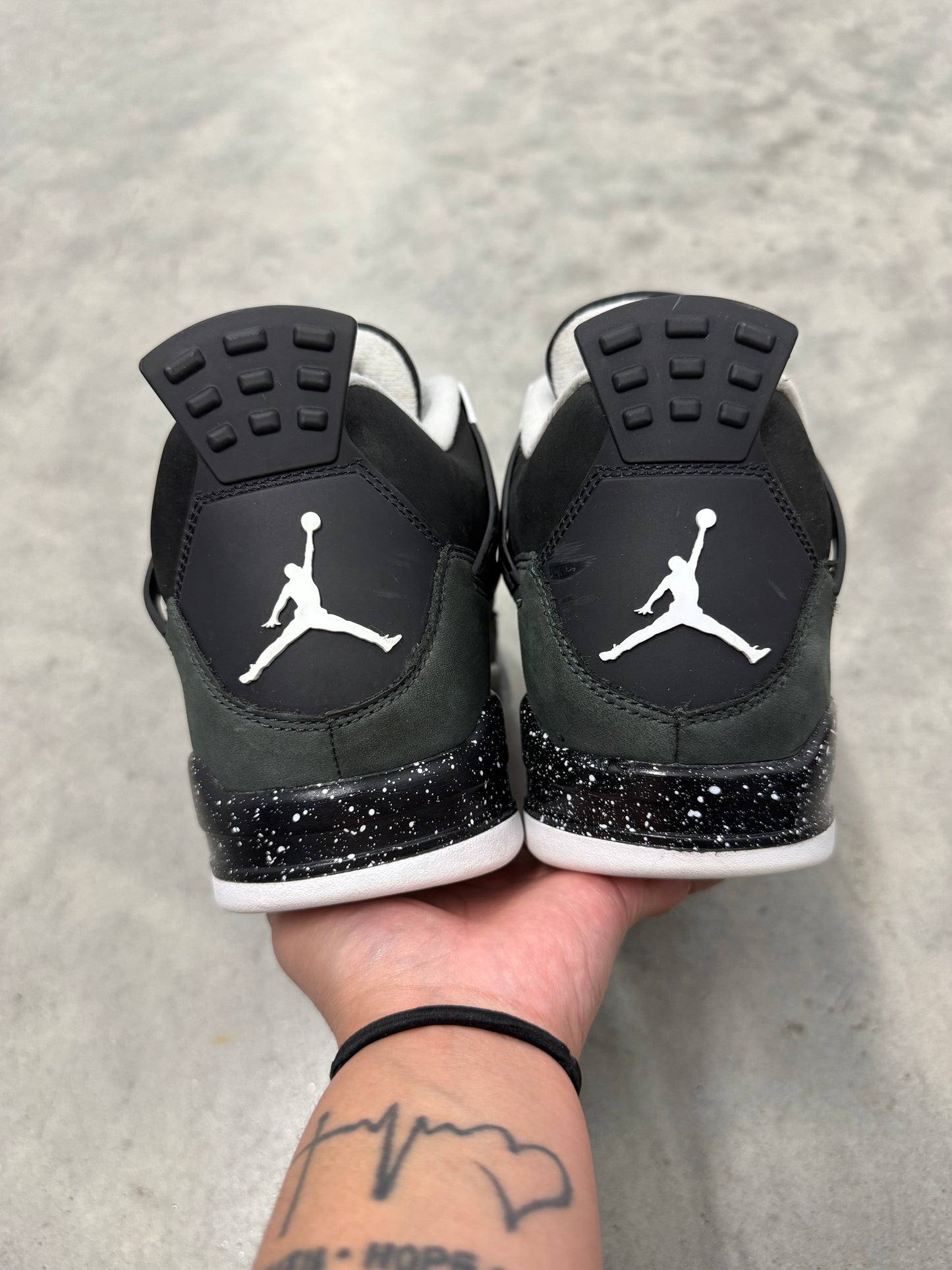 JORDAN 4 “ Fear “