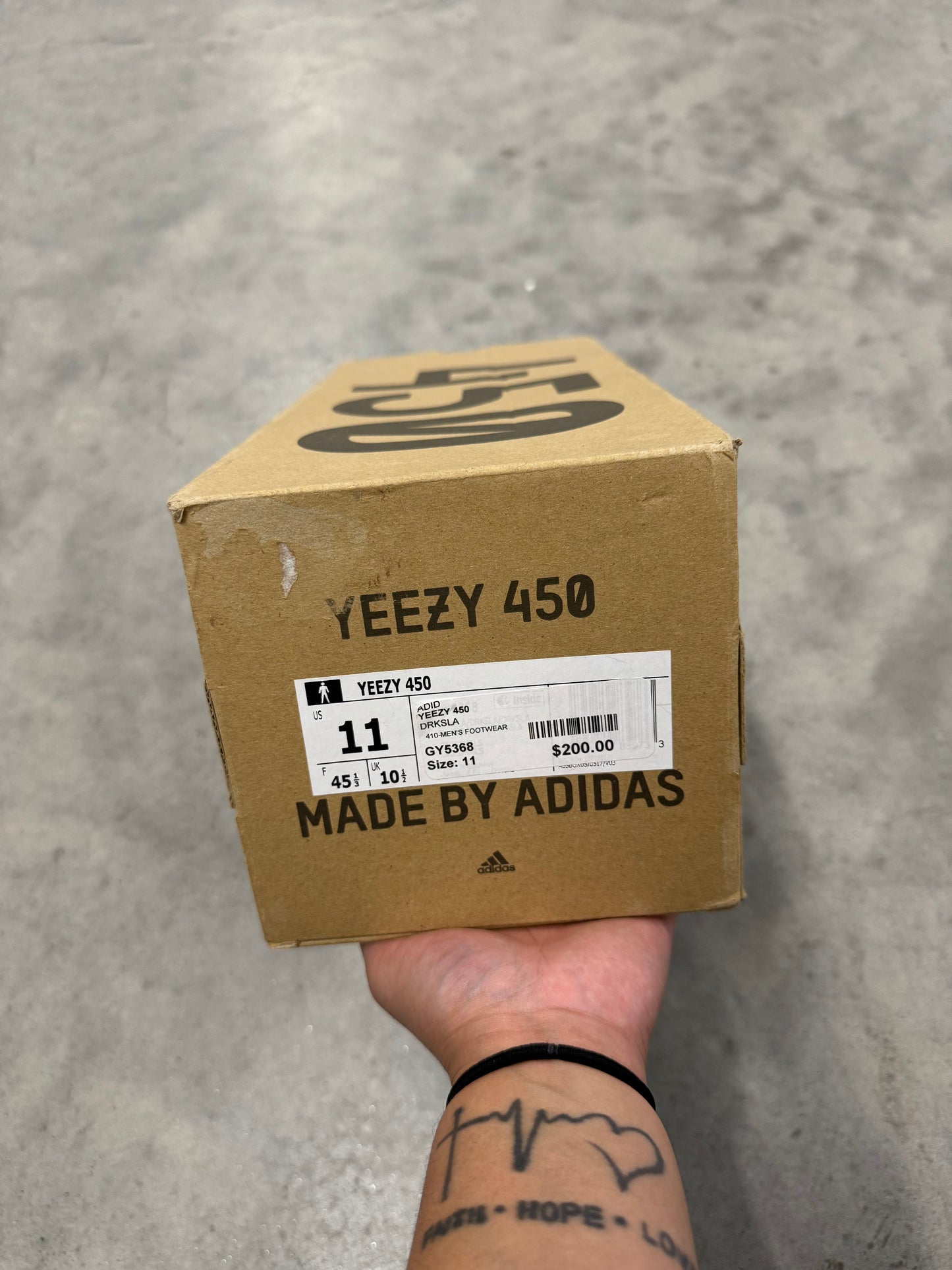 ADIDAS YEEZY 450 “ Stone Grey “