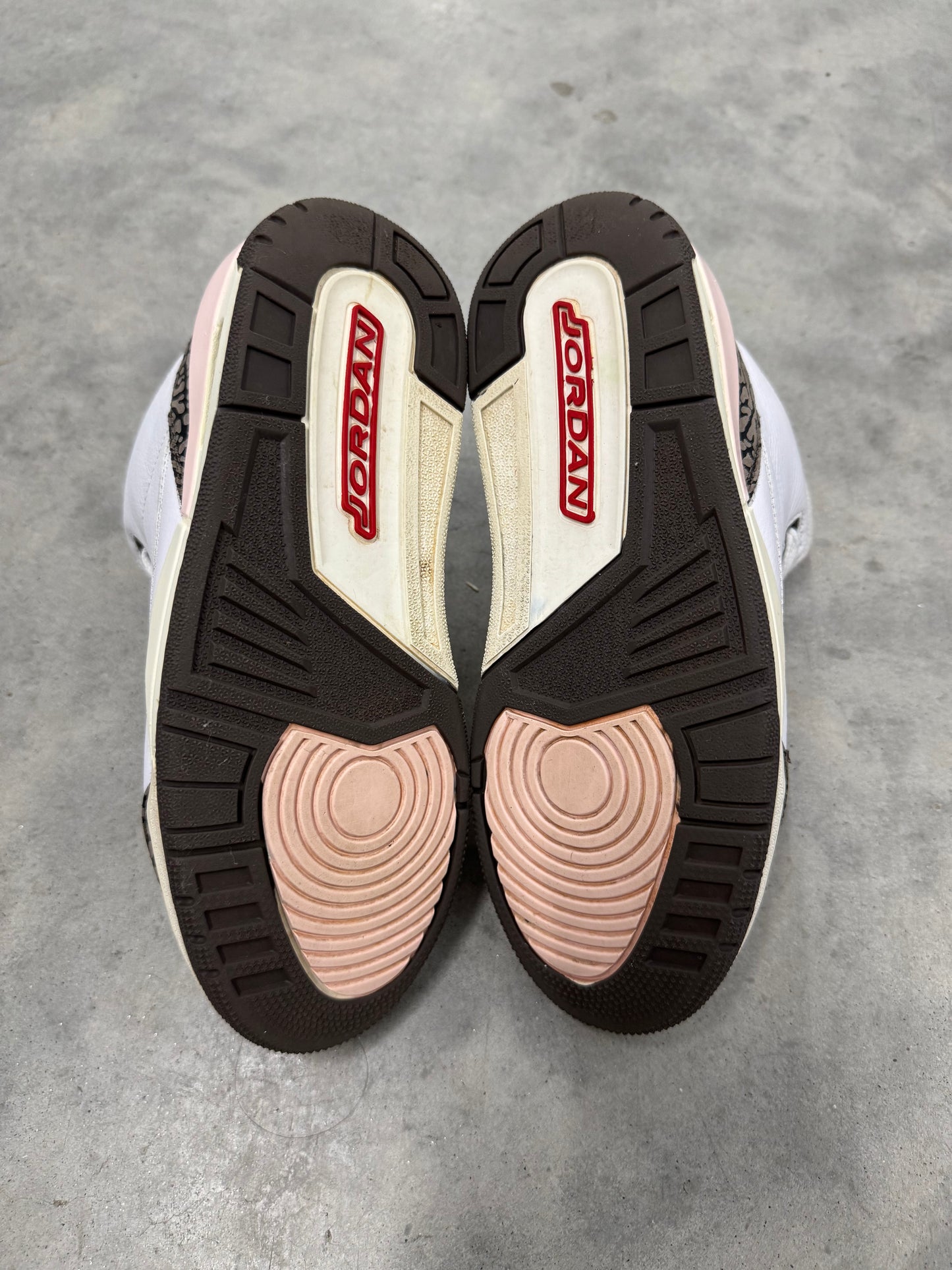 JORDAN 3 “ Neopolitan “