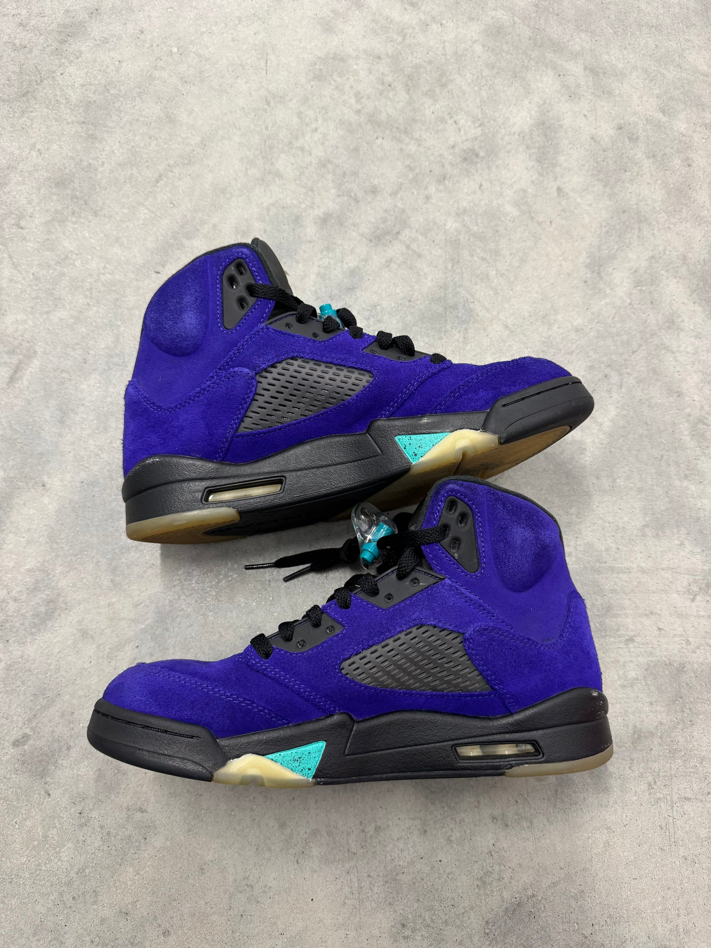 JORDAN 5 “ Alternate Grape “