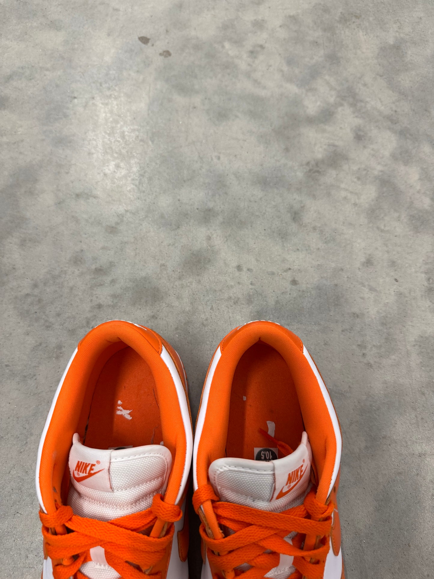 NIKE DUNK LOW SP “ Syracuse “
