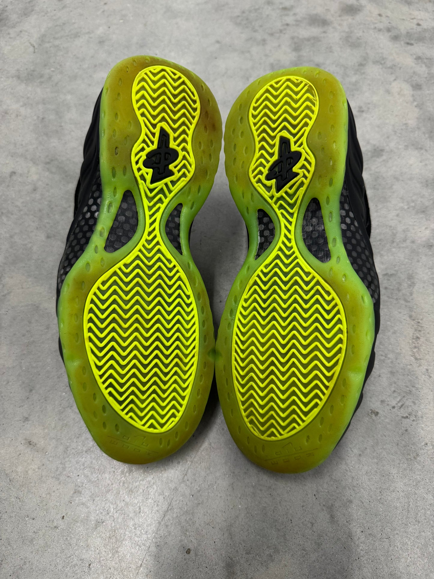 AIR FOAMPOSITE ONE “ Black Volt “