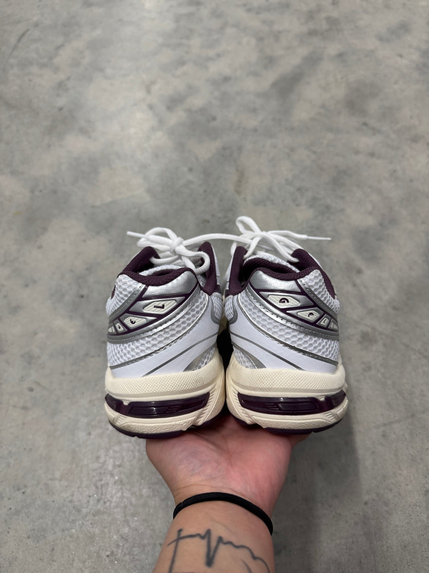 ASICS GEL-1130 “ White Deep Plum “