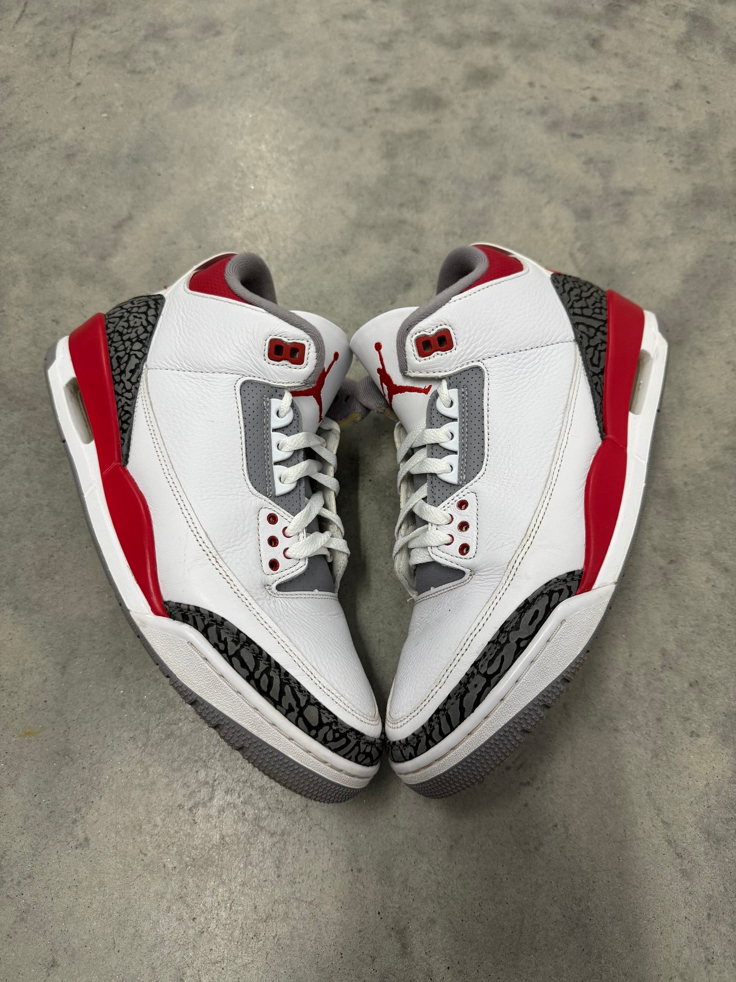 JORDAN 3 “ Fire Red “