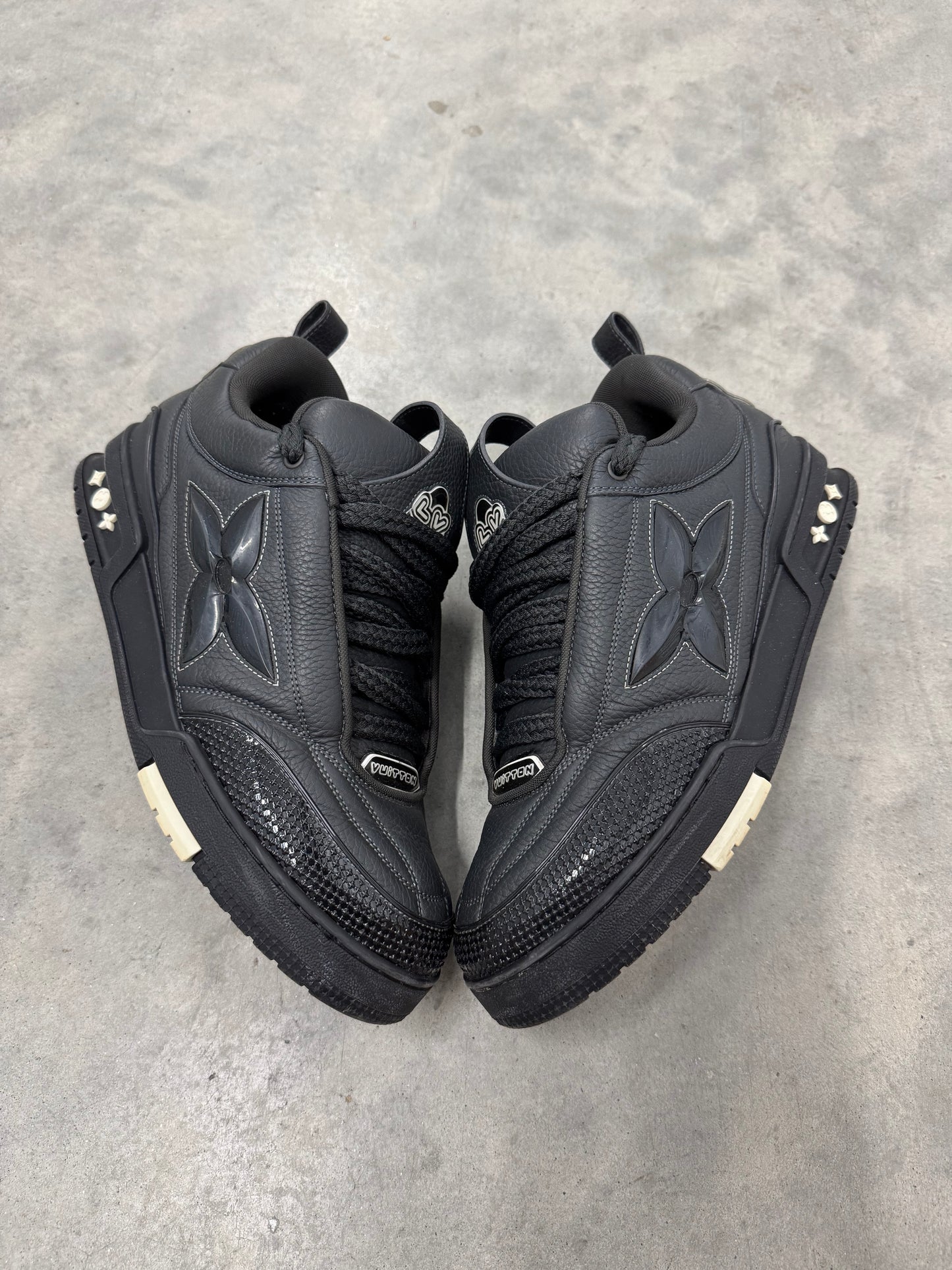 LOUIS VUITTON SKATE SNEAKER “ Oversized Flower - Black “