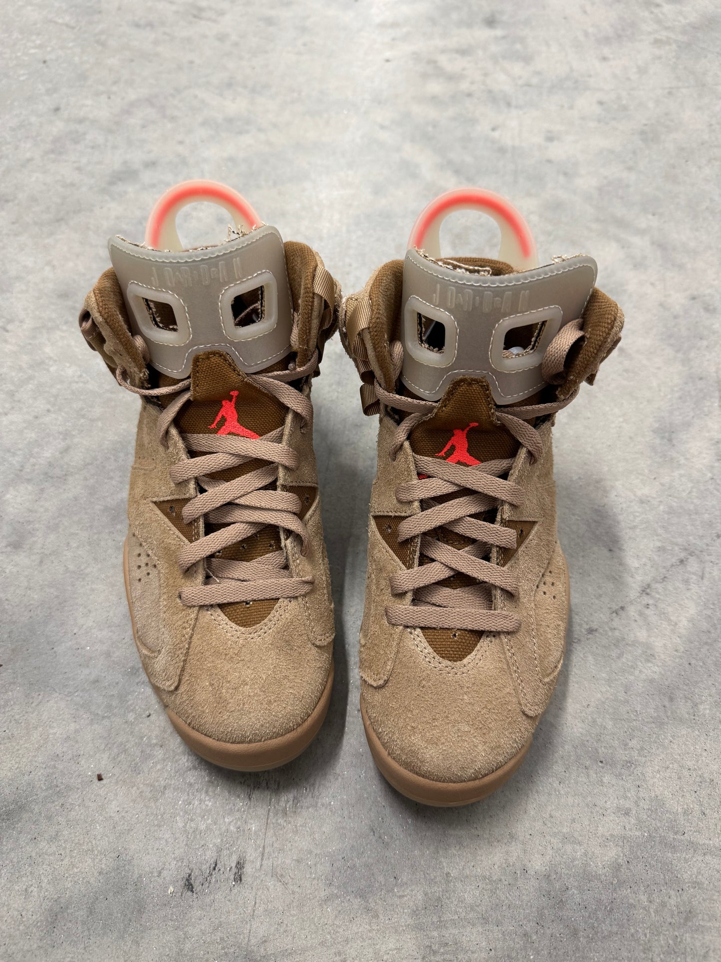TRAVIS SCOTT JORDAN 6 “ British Khaki “
