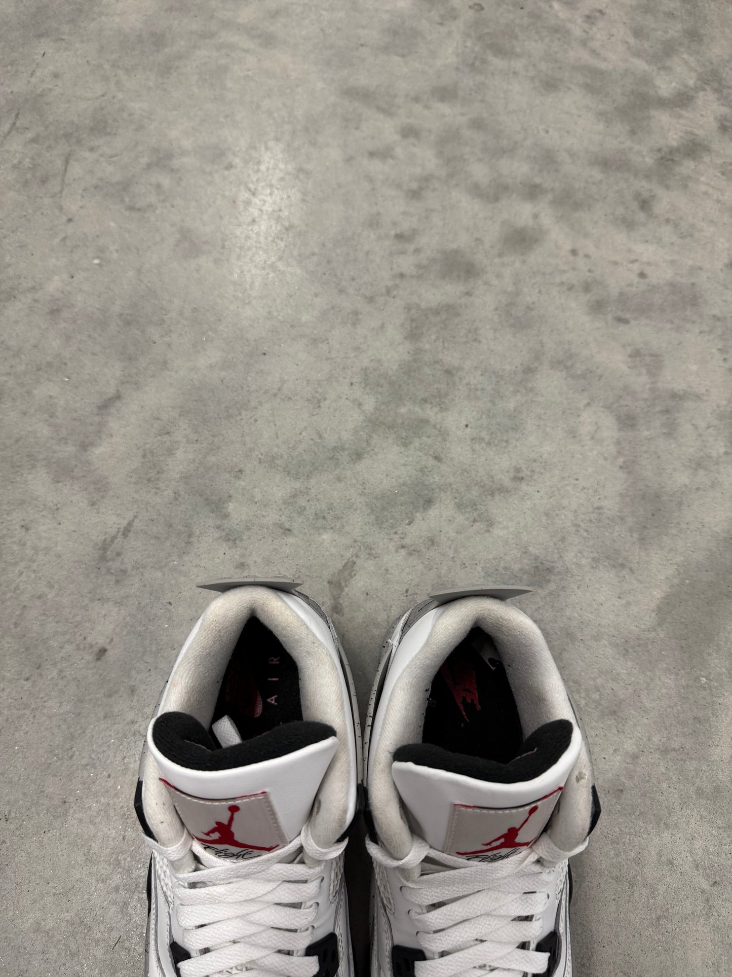 JORDAN 4 “ White Cement “