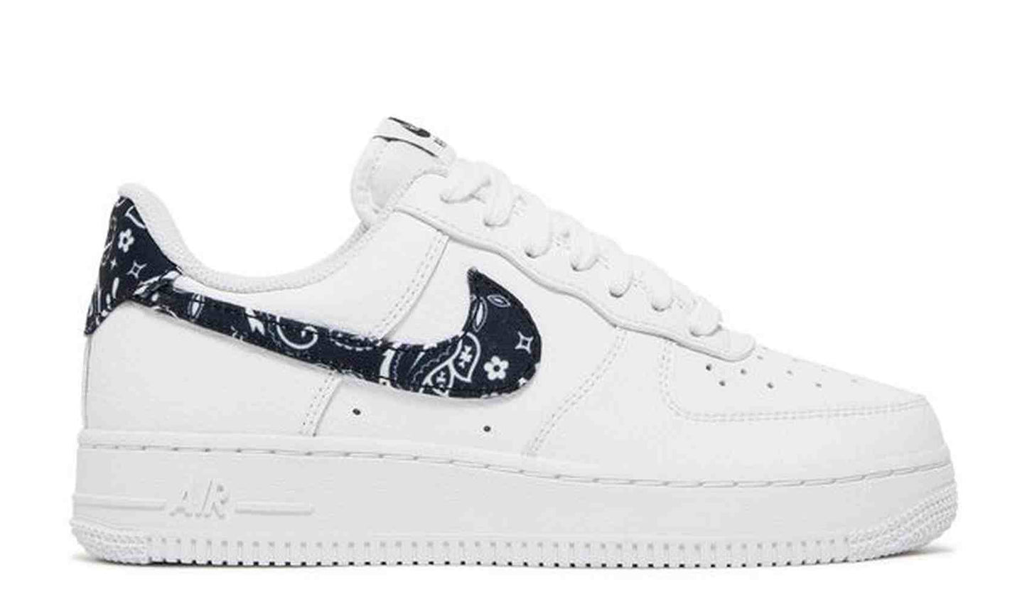 Air Force 1 07 Essentials "Black Paisley" Brand new