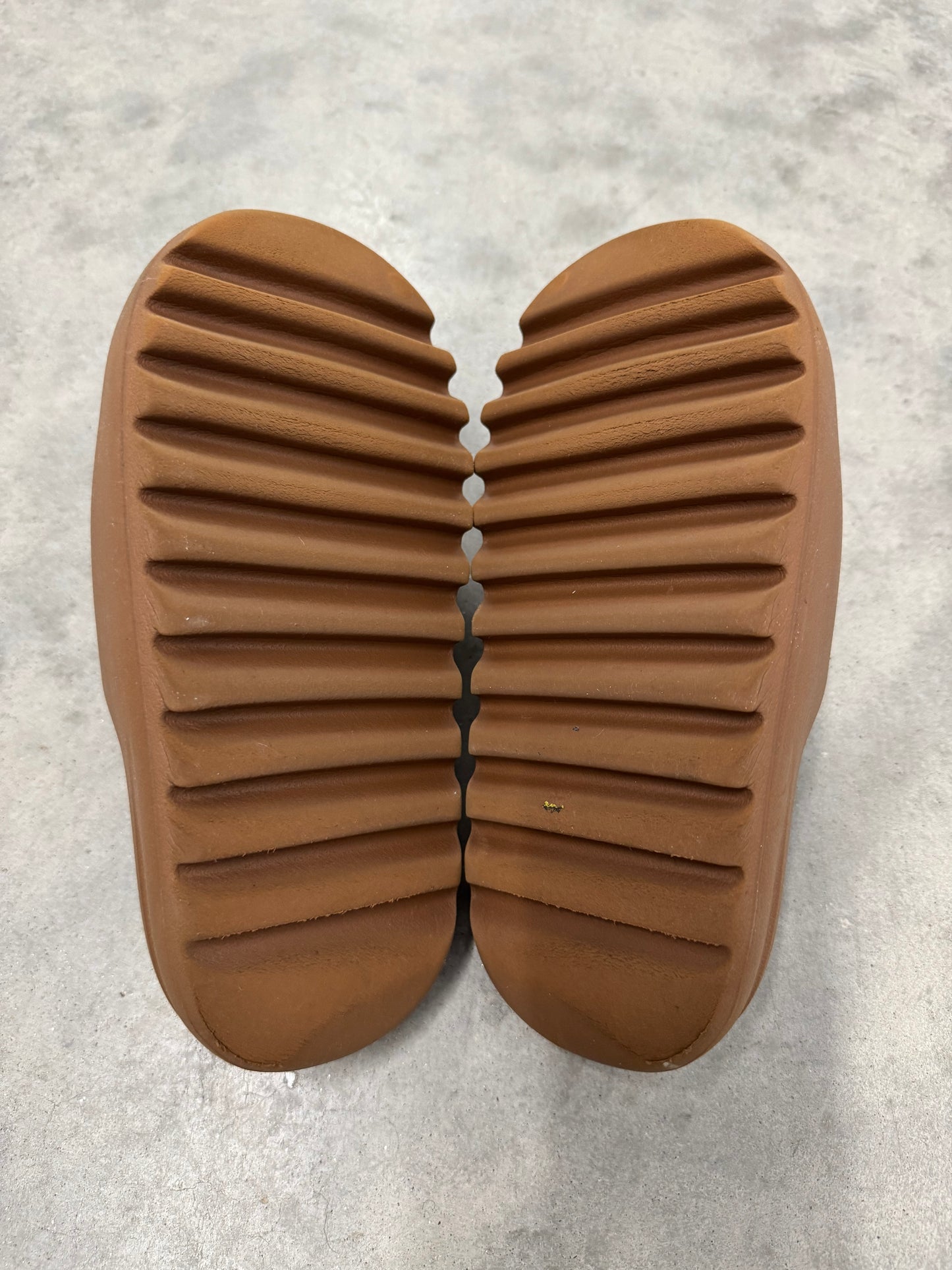 ADIDAS YEEZY SLIDE “ Flax “