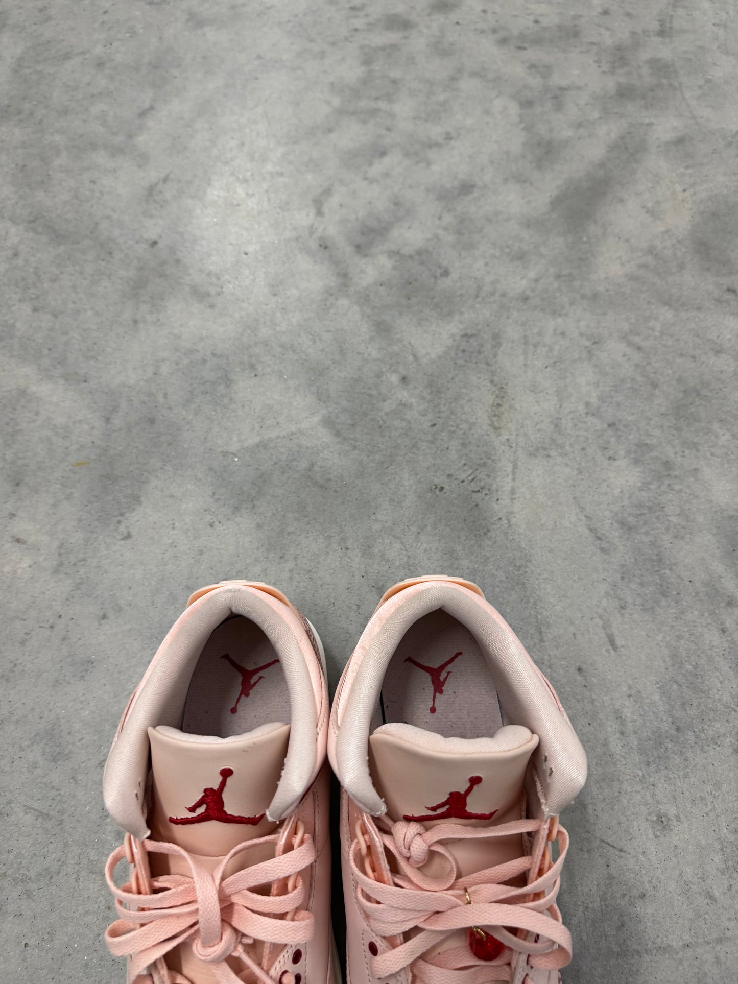 JORDAN 3 “ Treat Yourself “