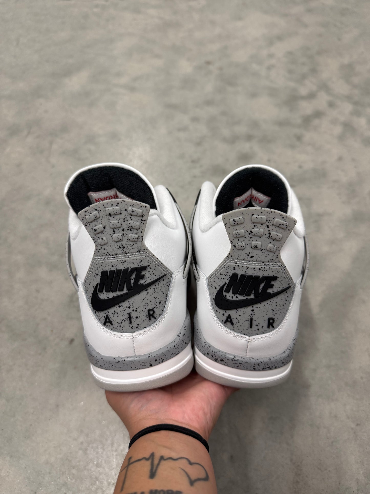 JORDAN 4 “ White Cement “ ( 2025 )