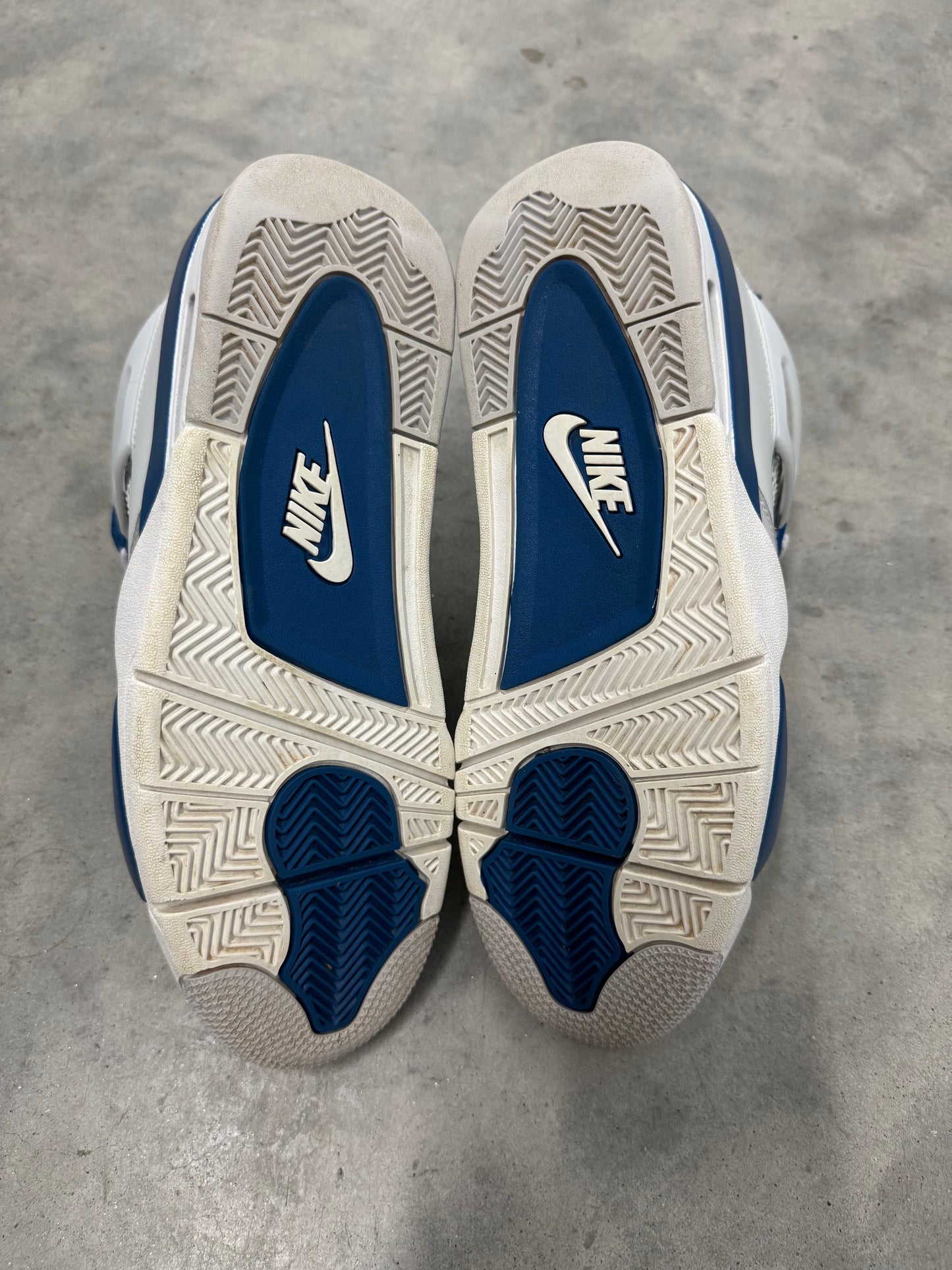 JORDAN 4 “ Military Blue “