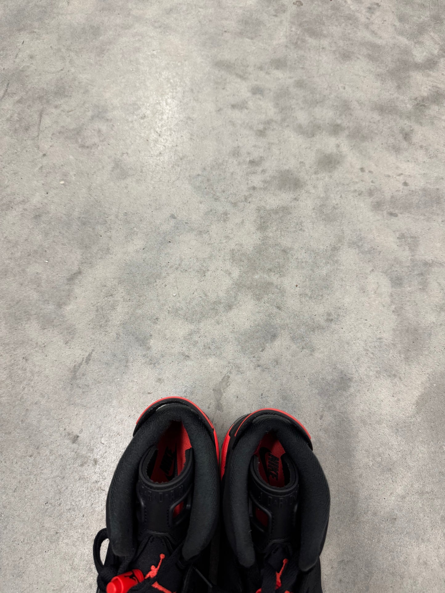 JORDAN 6 “ Infrared “