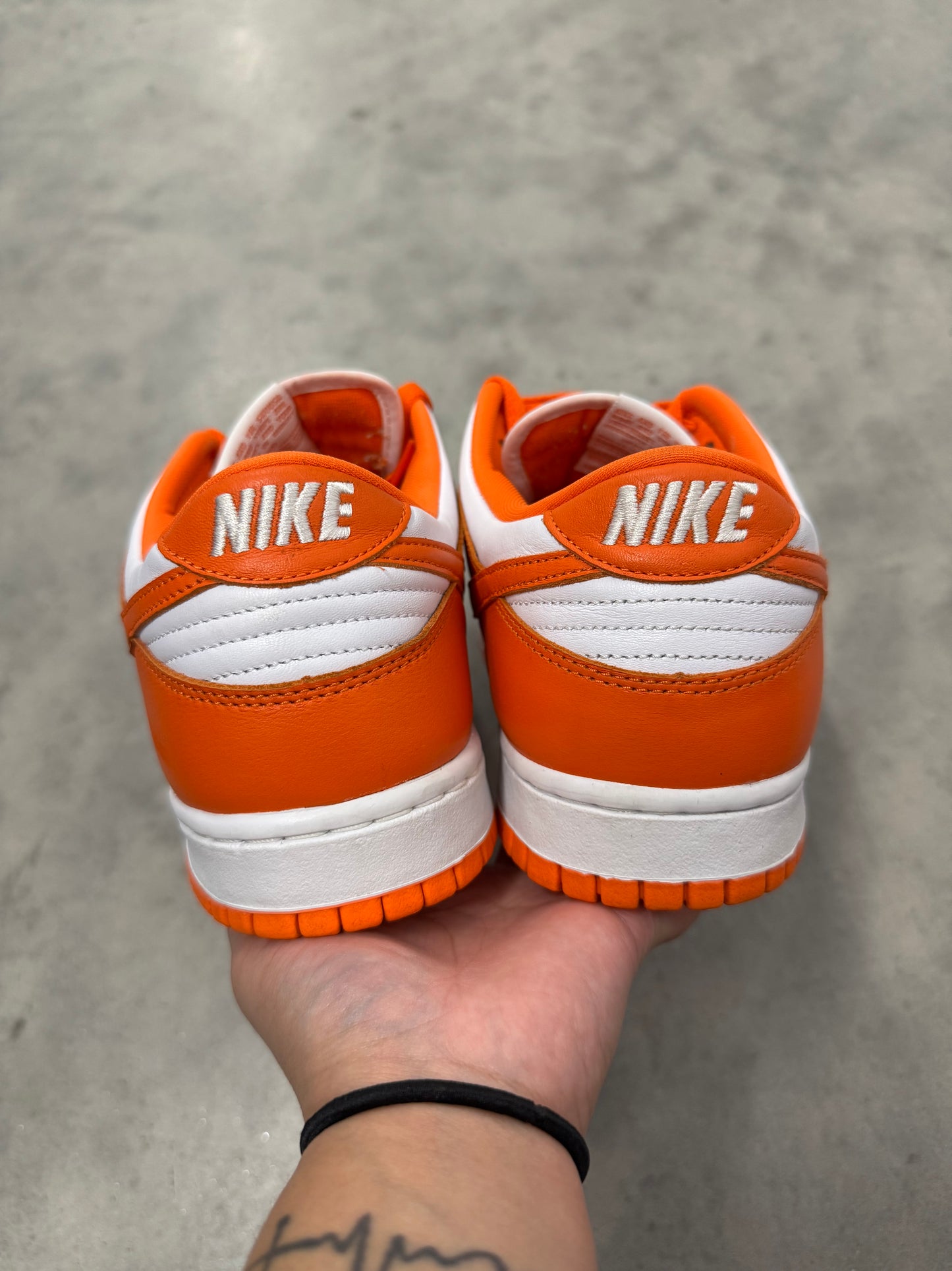 NIKE DUNK LOW SP “ Syracuse “
