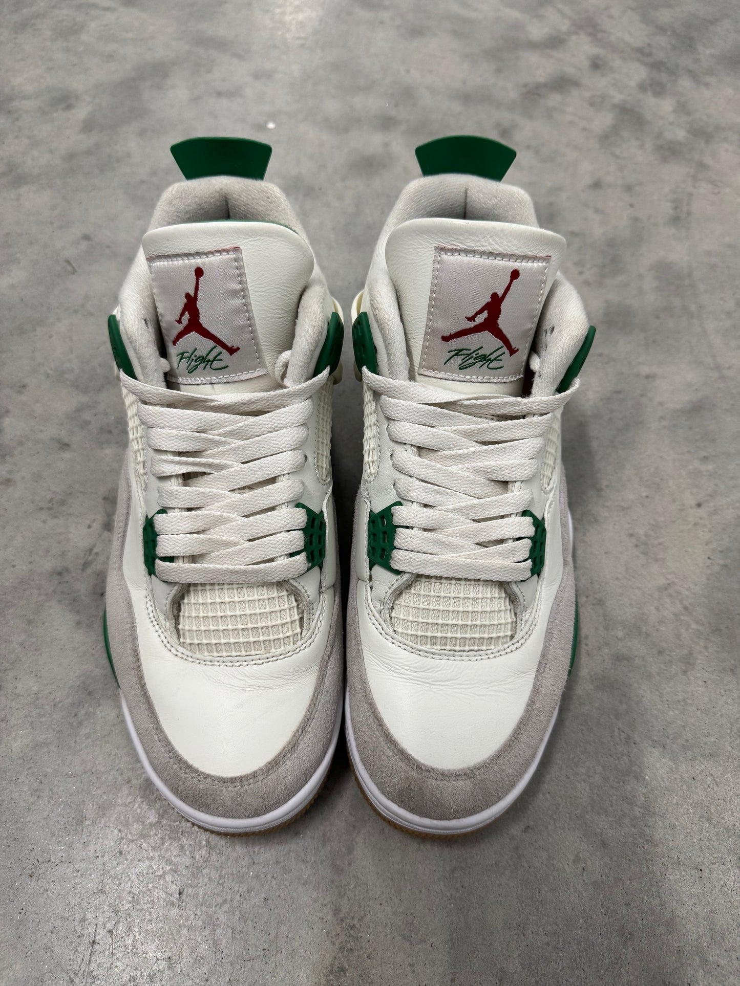 NIKE SB JORDAN 4 “ Pine Green “