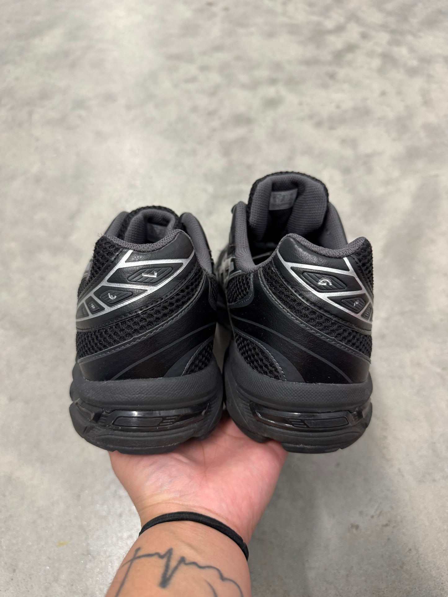 ASICS GEL-1130 “ Black Pure Silver “