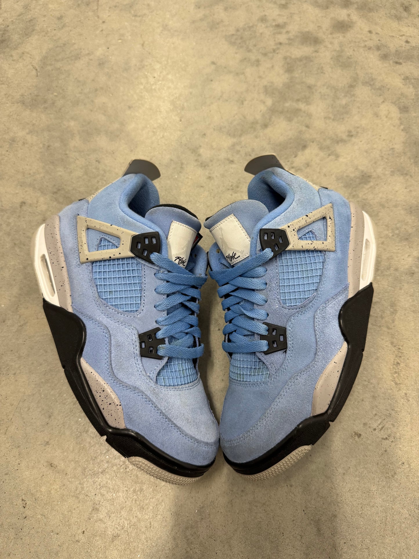 JORDAN 4 “ University Blue “