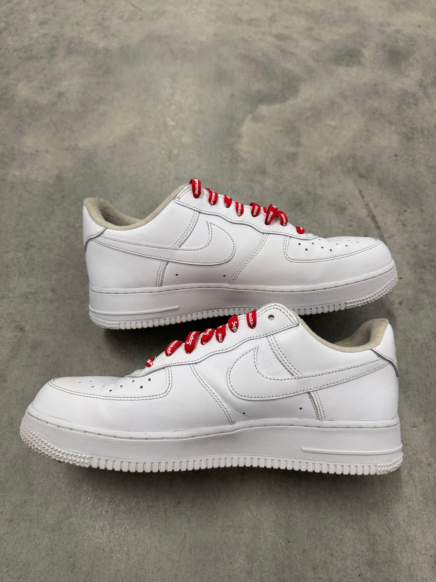 AIR FORCE SUPREME LOW “ Box-Logo White “