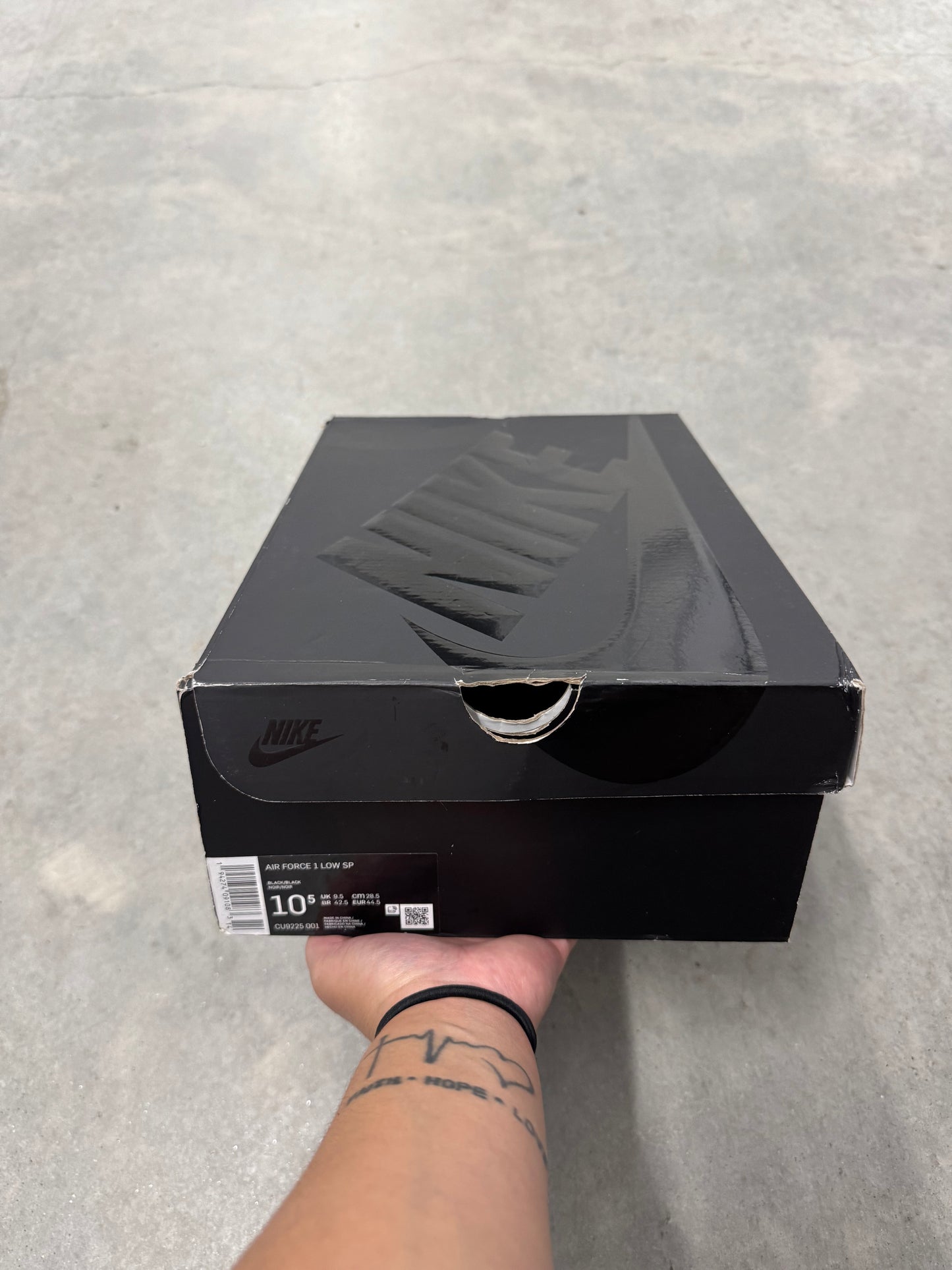 NIKE AIR FORCE SUPREME LOW “ Box-Logo Black “