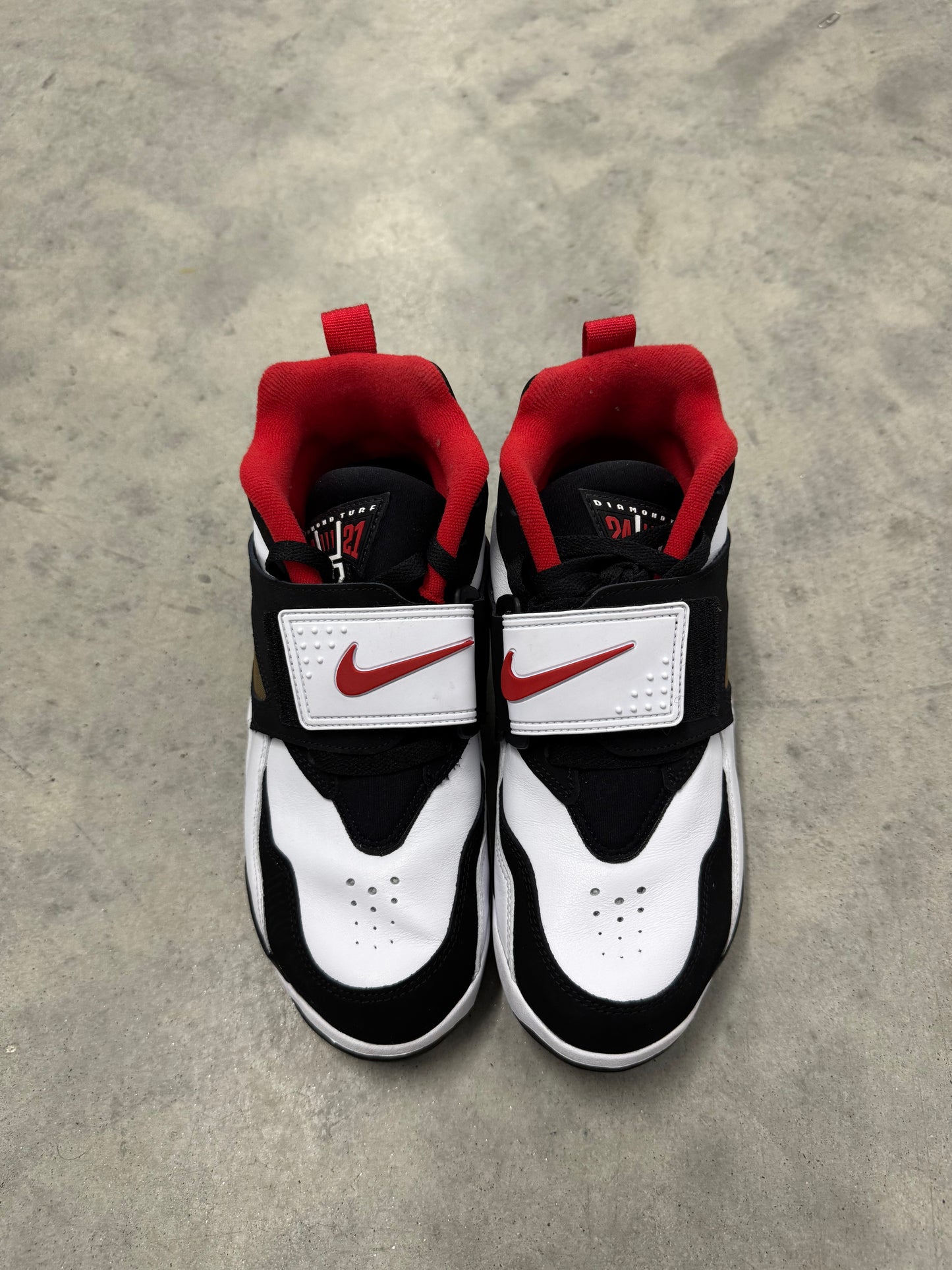 NIKE AIR DIAMOND TURF “ 49ers “