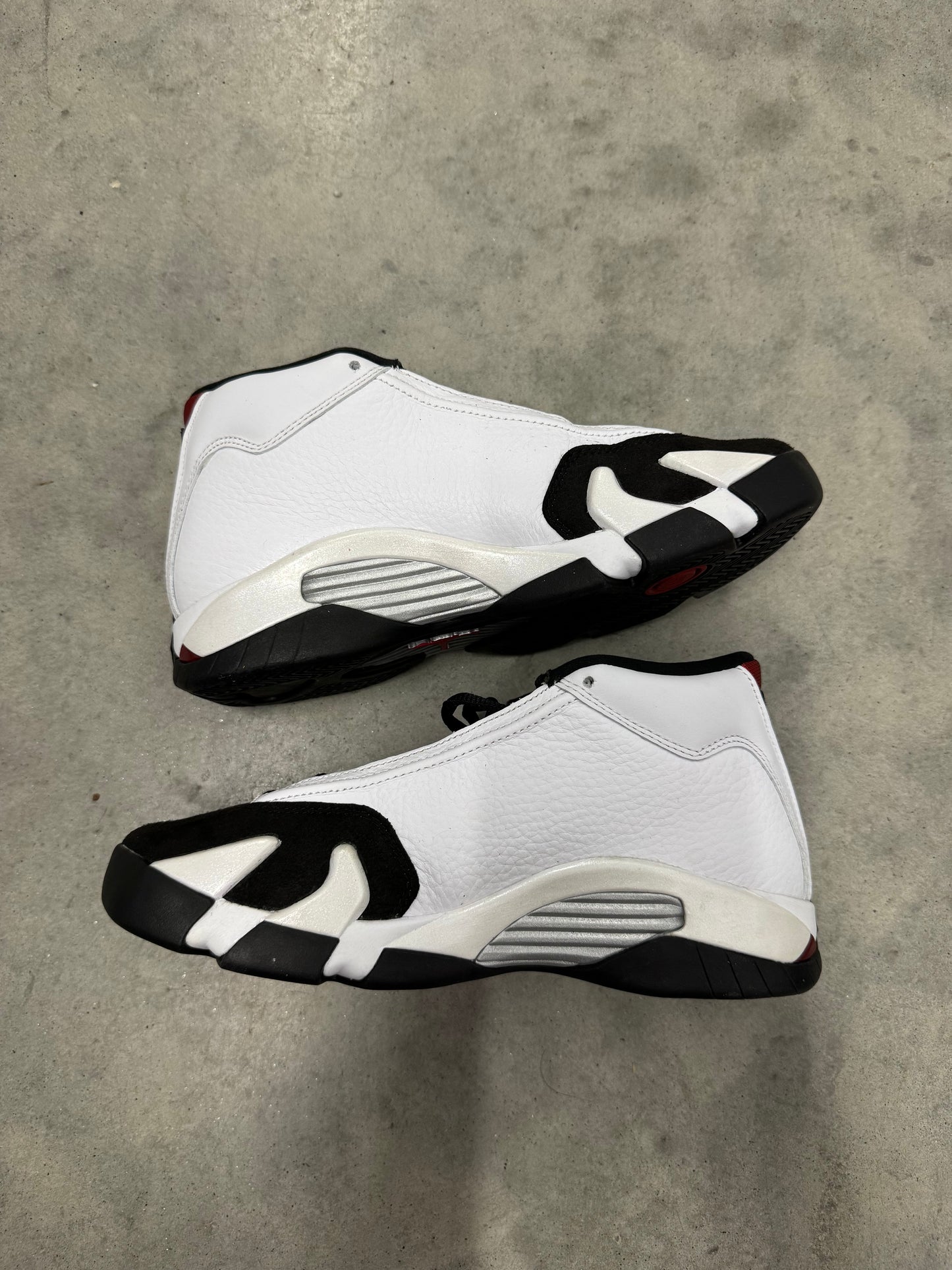 JORDAN 14 “ Black Toe “