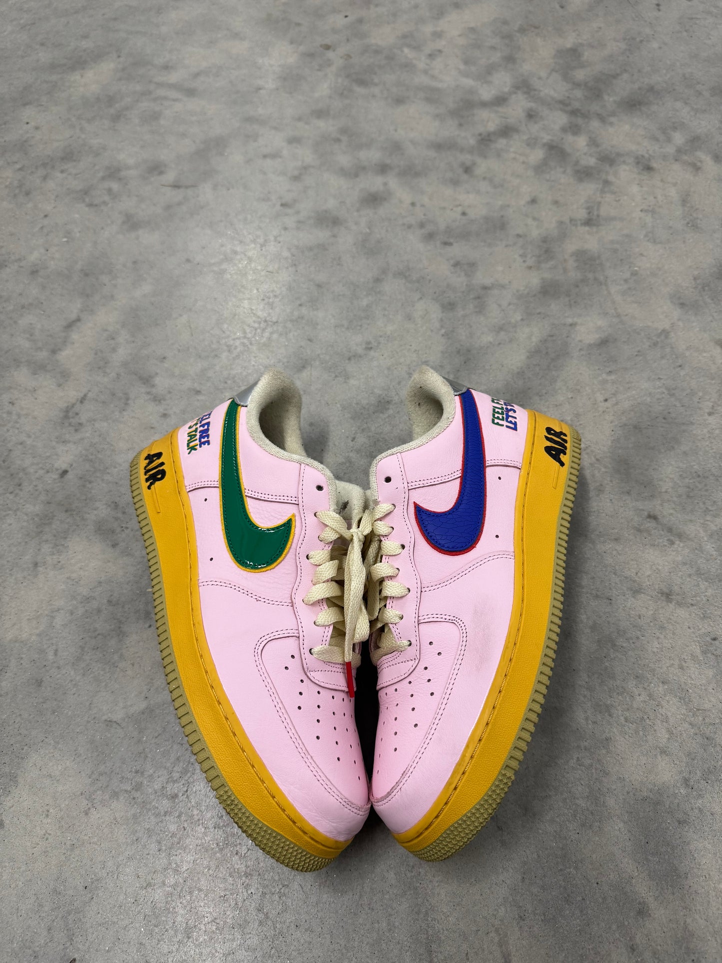 NIKE AIR FORCE LOW ‘07 “ Feel Free Let’s Talk “