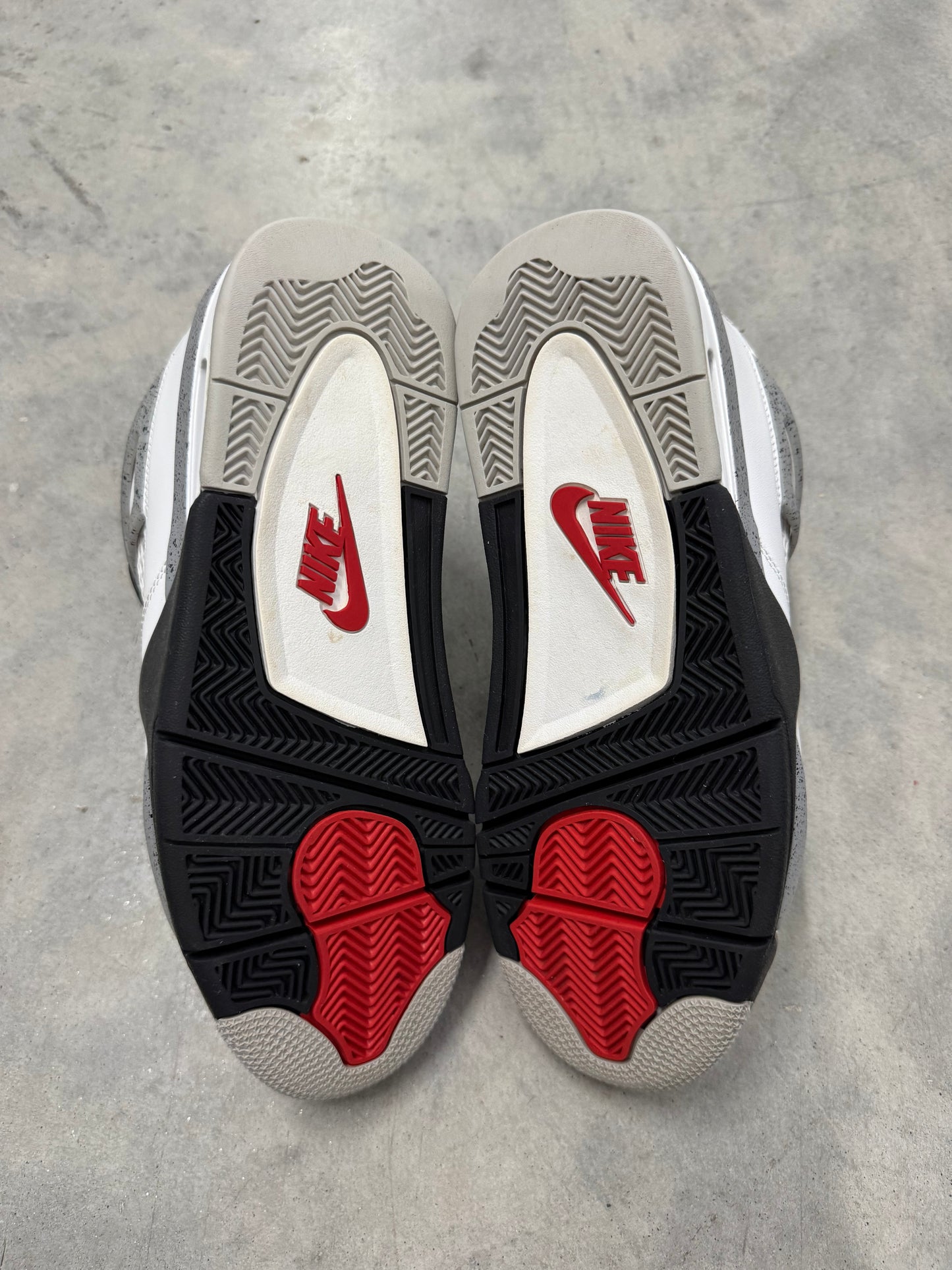 JORDAN 4 “ White Cement “