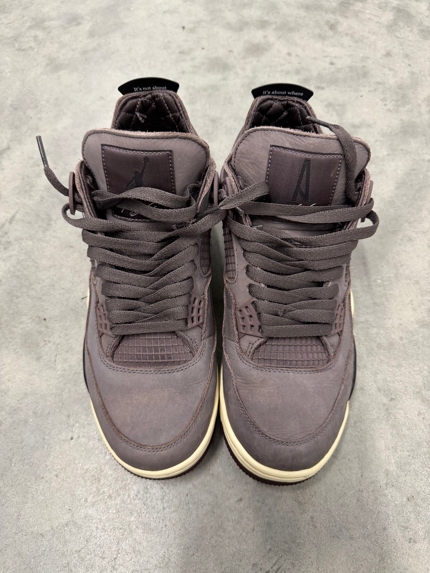 A MA MANIÉRE JORDAN 4 “ Violet Ore “