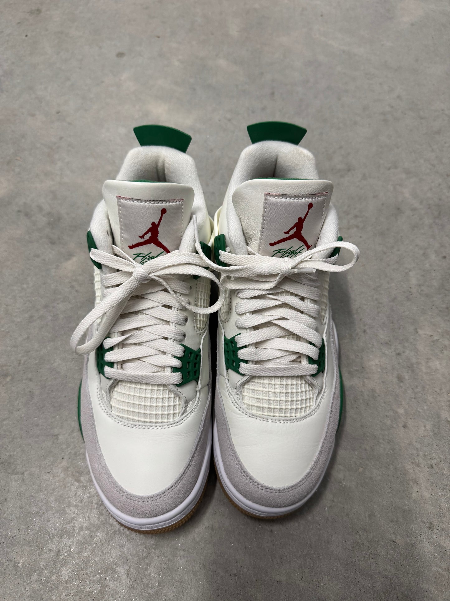 NIKE SB JORDAN 4 “ Pine Green “