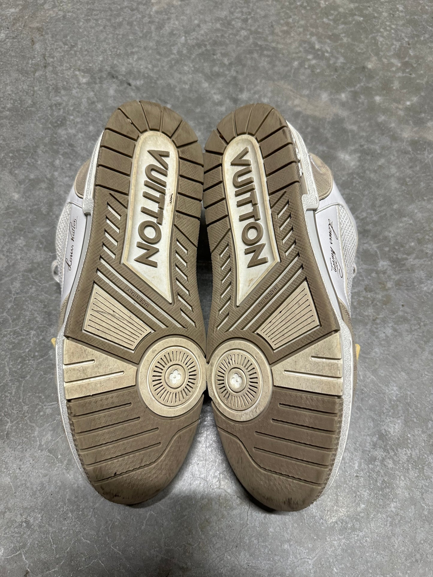 LOUIS VUITTON TRAINER “ beige monogram denim “