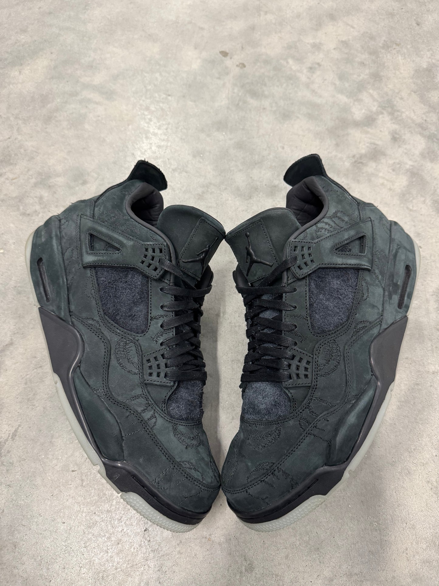 KAWS JORDAN 4 “ Black “