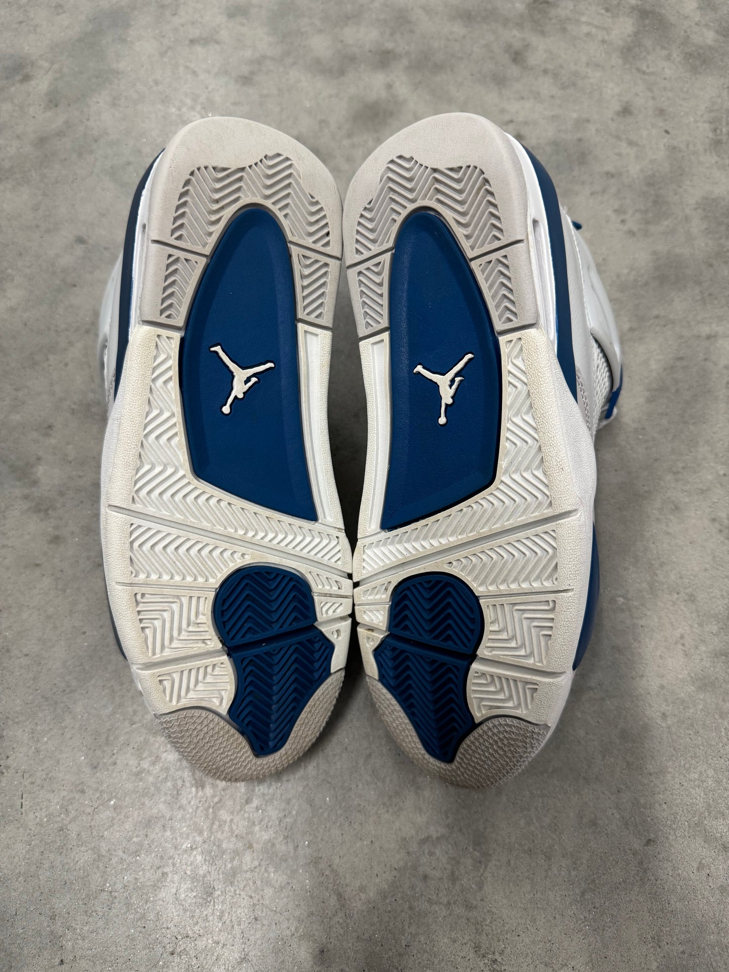 JORDAN 4 “ Military Blue “