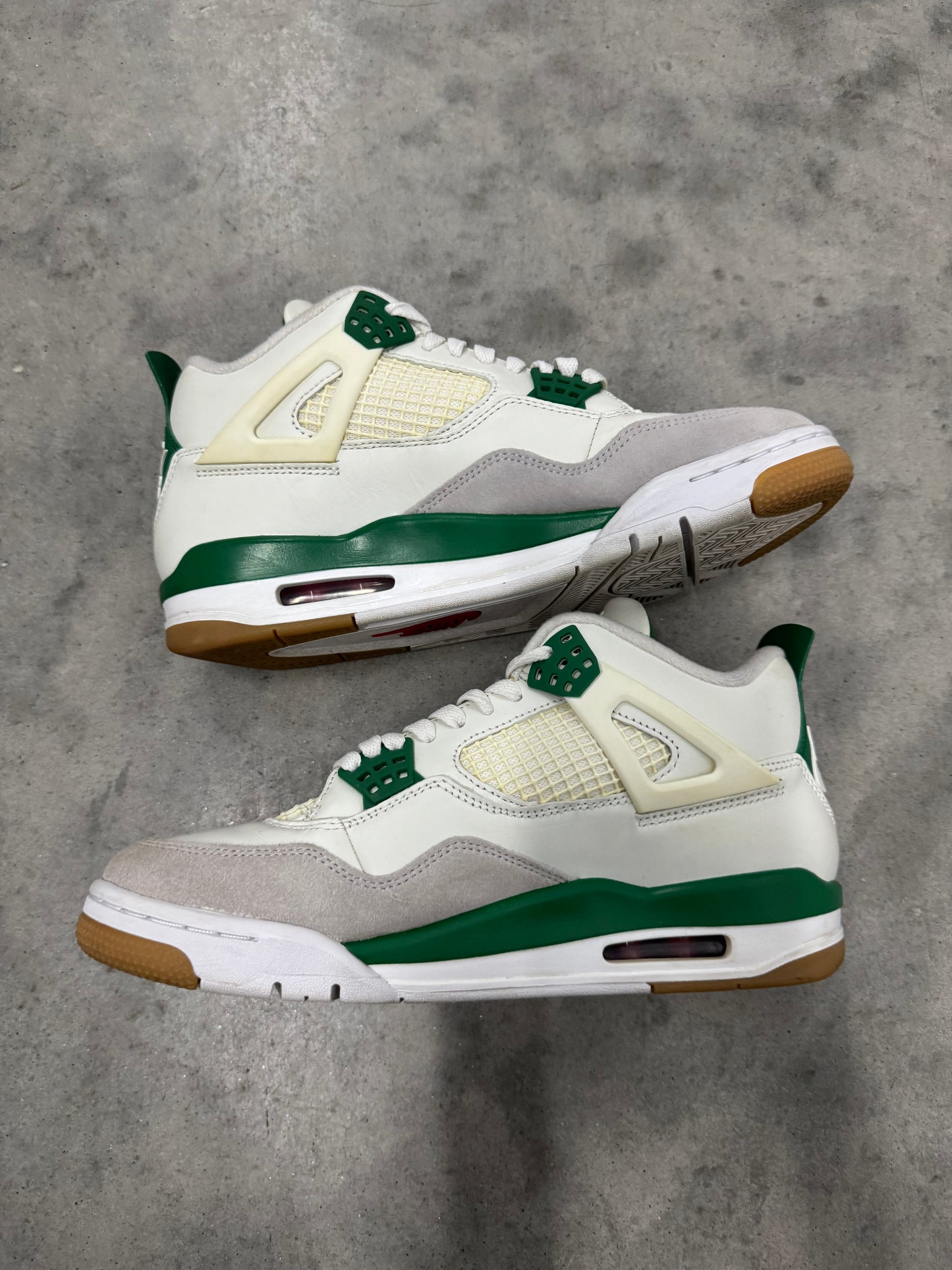 NIKE SB JORDAN 4 “ Pine Green “