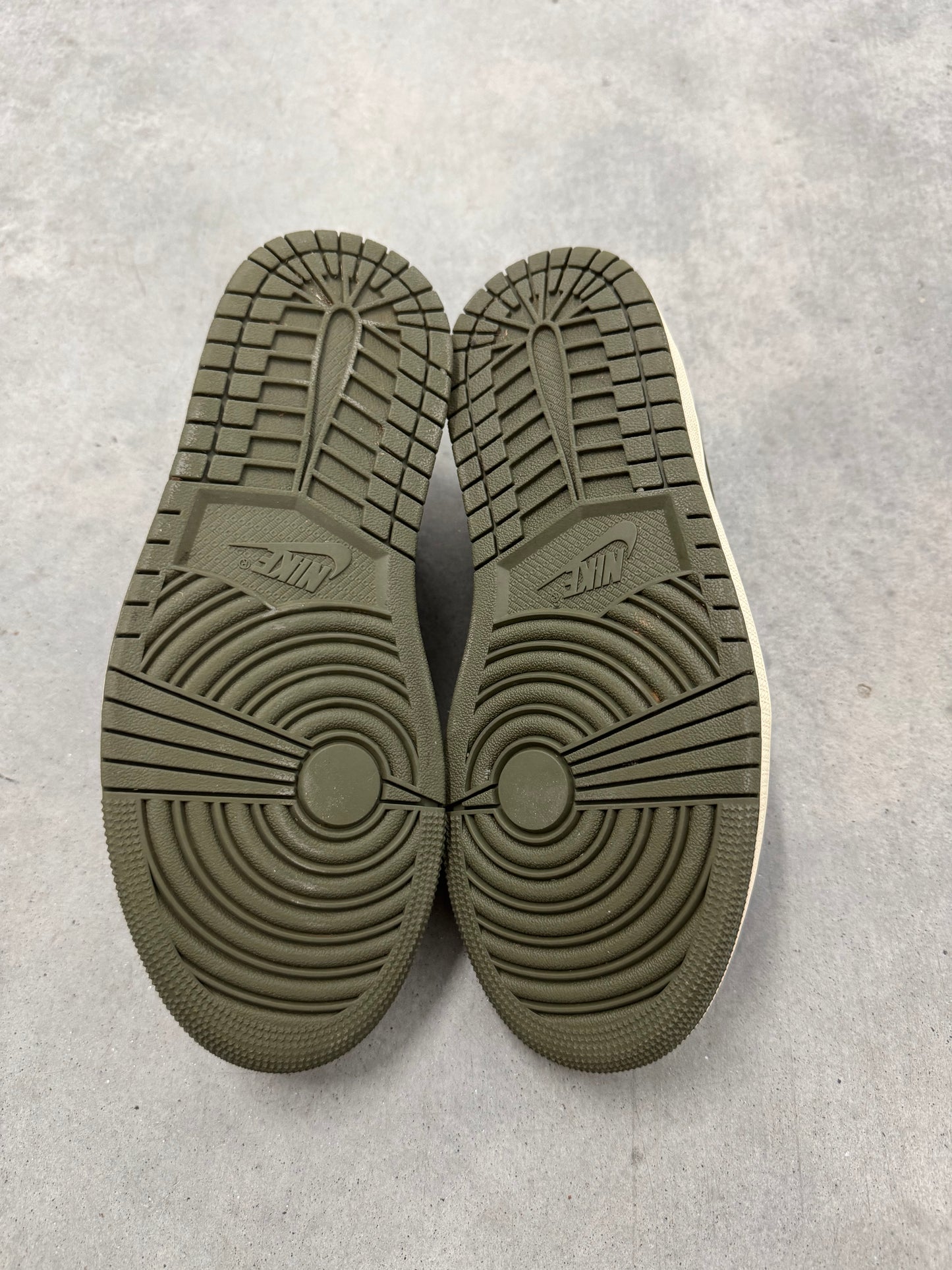 TRAVIS SCOTT JORDAN 1 LOW “ Olive “