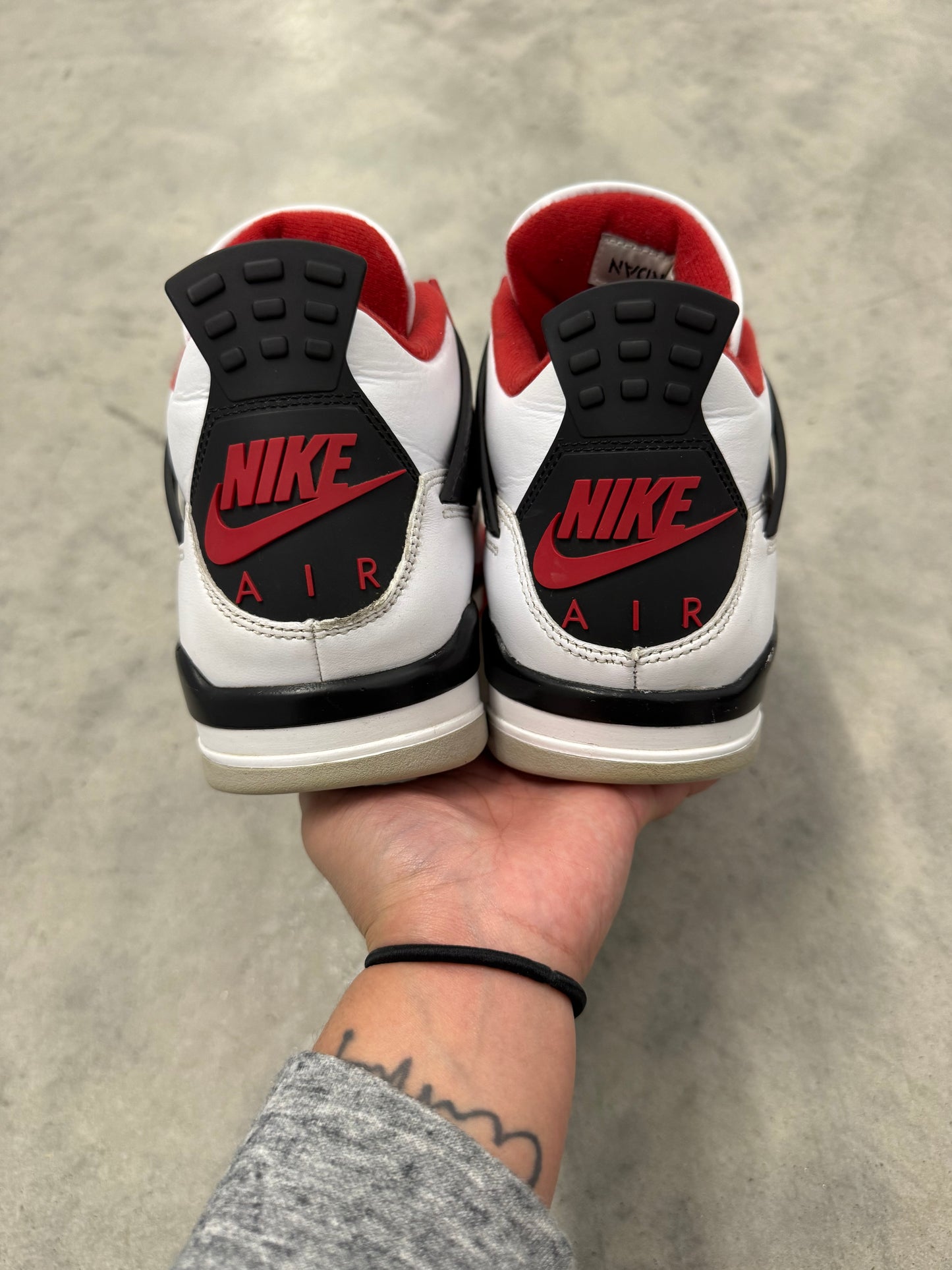 JORDAN 4 “ Fire Red “