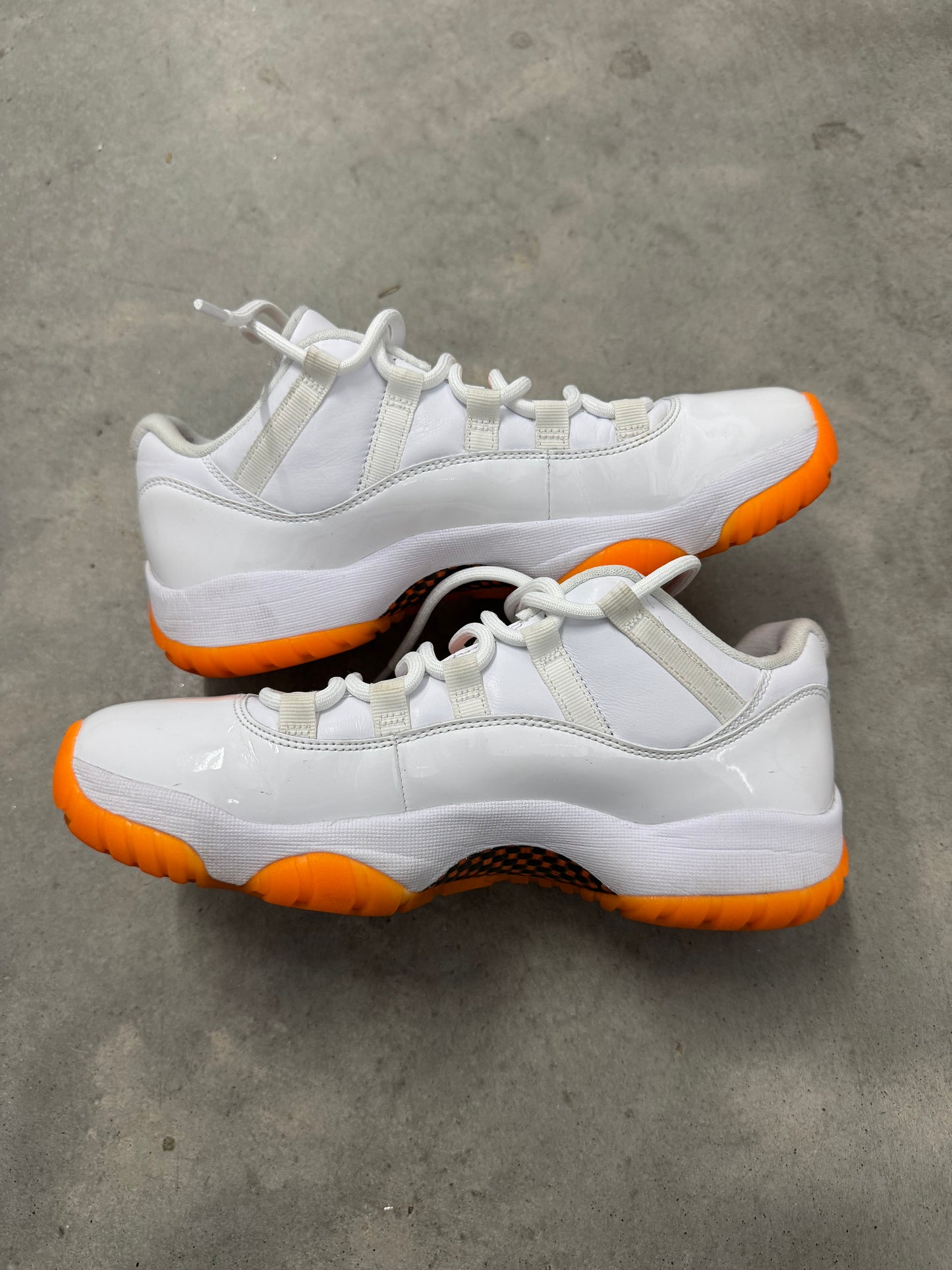 JORDAN 11 LOW “ Bright Citrus “