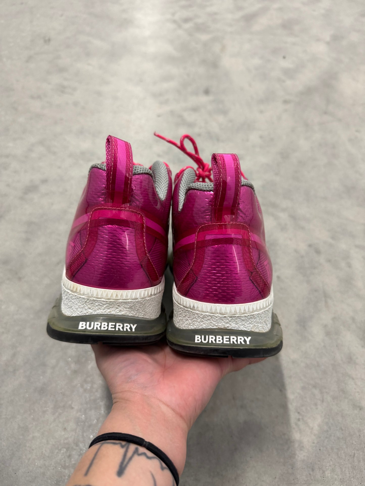 BURBERRY LONDON SNEAKER “ Fuchsia Pink “