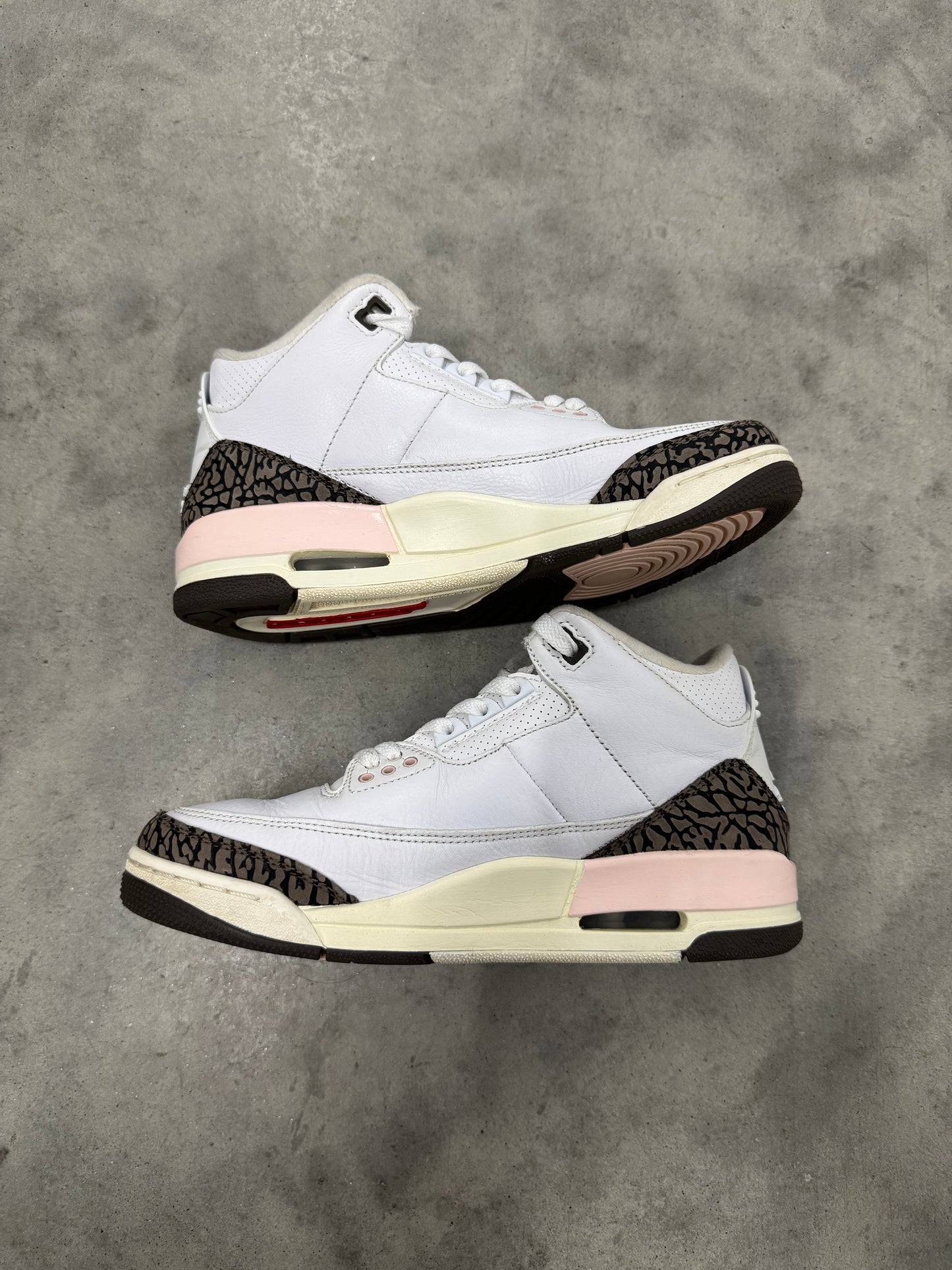JORDAN 3 “ Neopolitan “