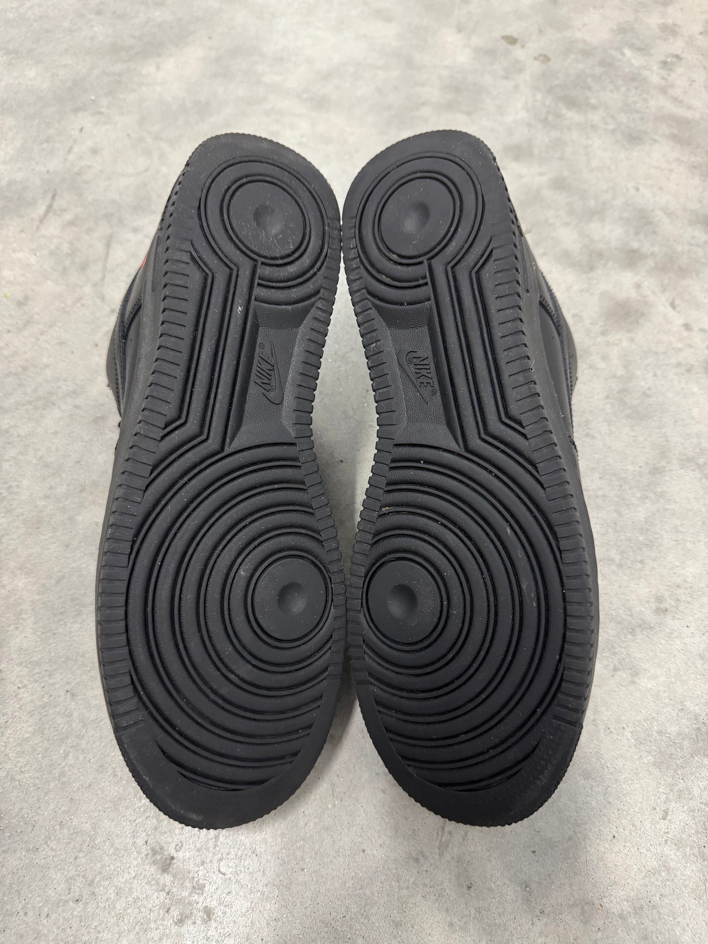 AIR FORCE SUPREME LOW “ Box-Logo Black “