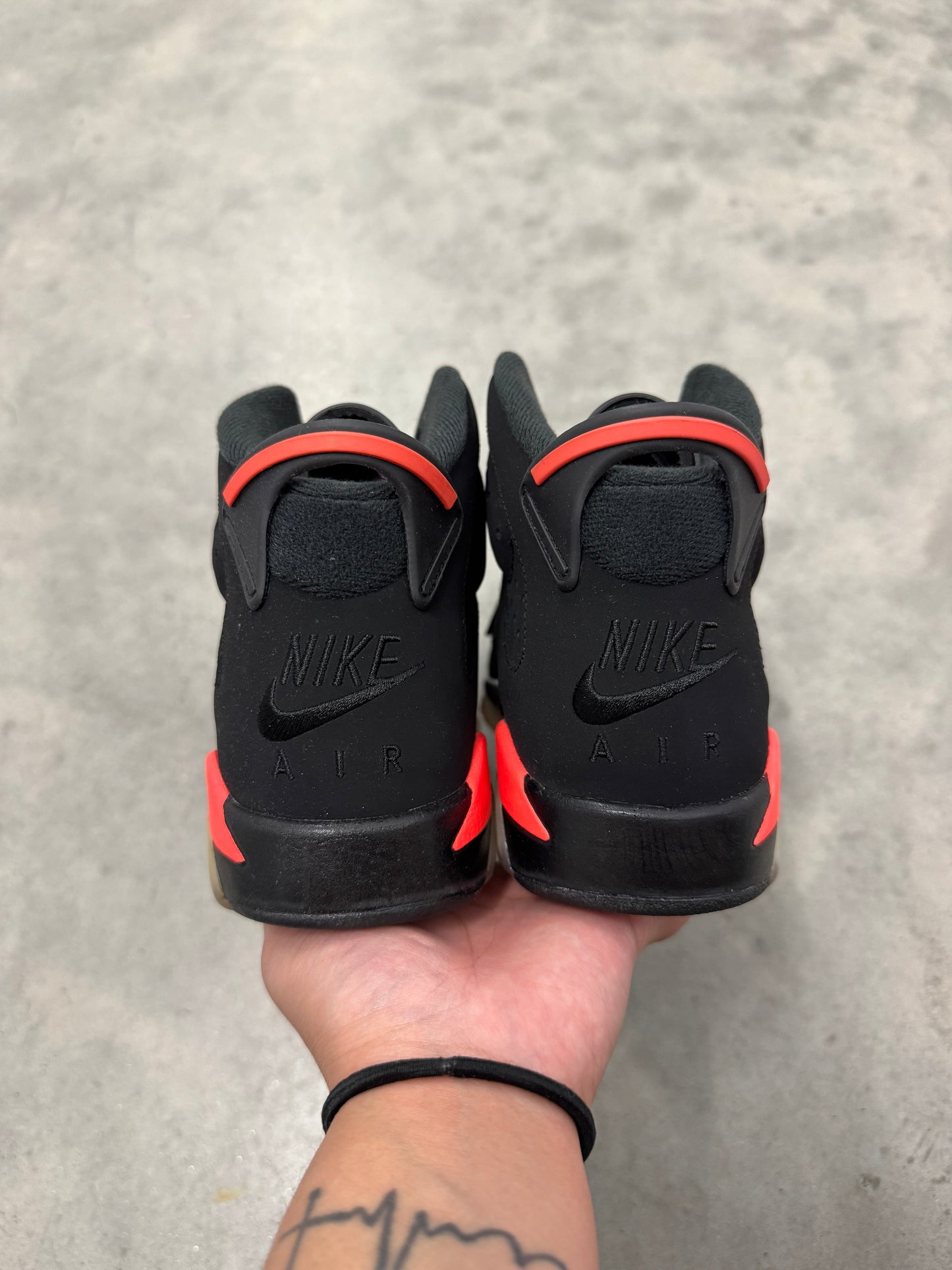 JORDAN 6 “ Infrared “