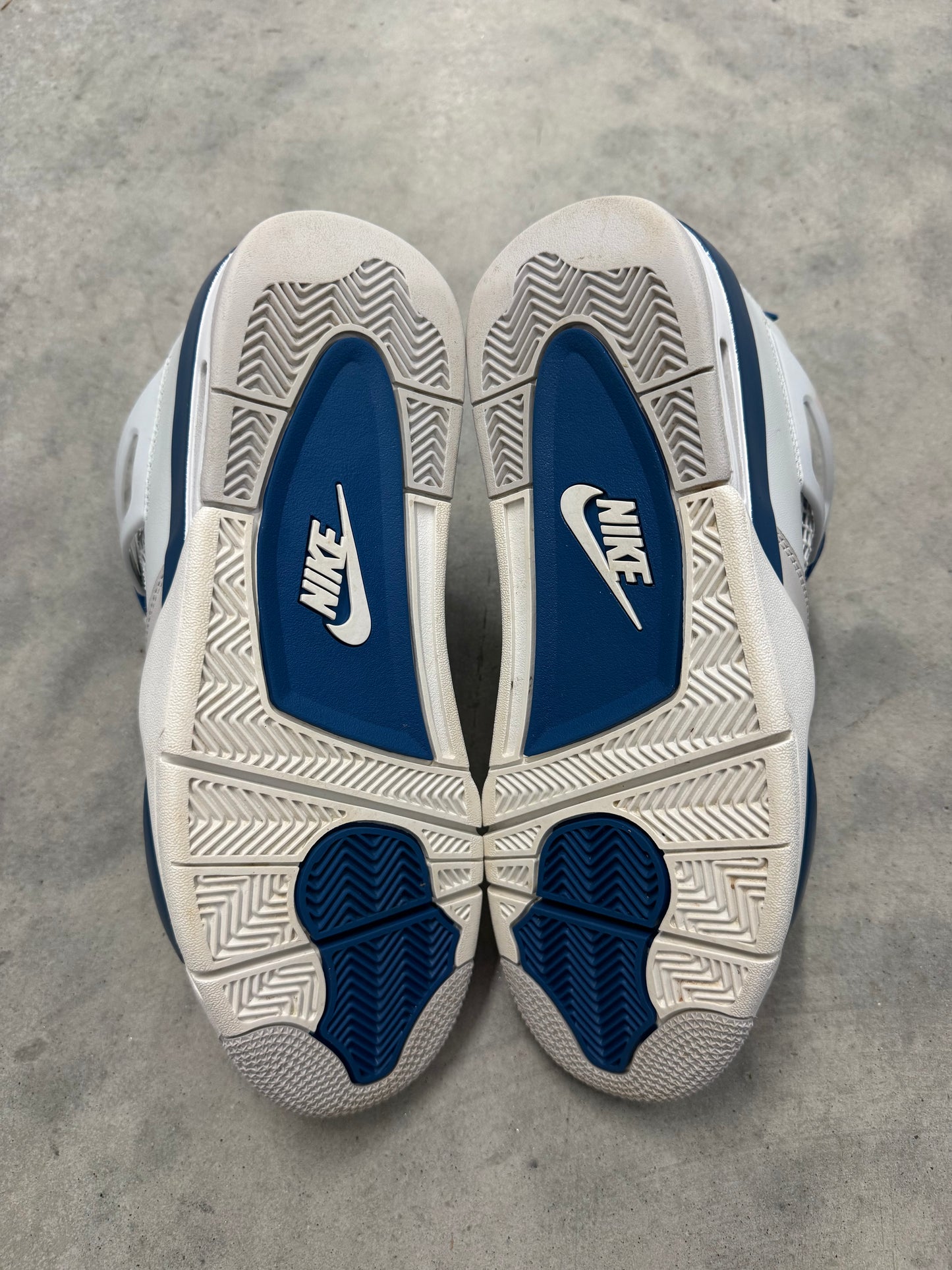 JORDAN 4 “ Military Blue “