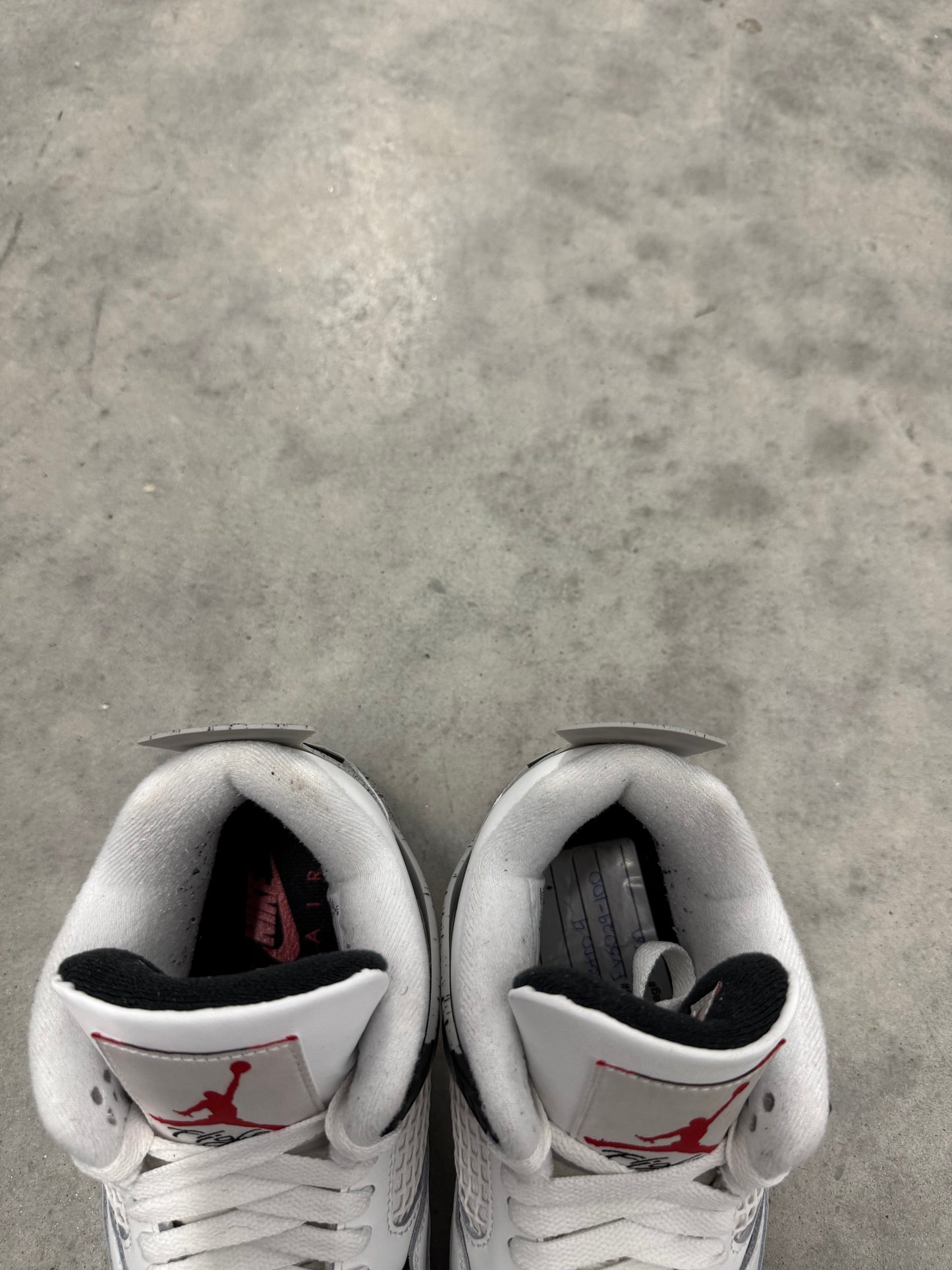 JORDAN 4 “ White Cement “ ( 2025 )