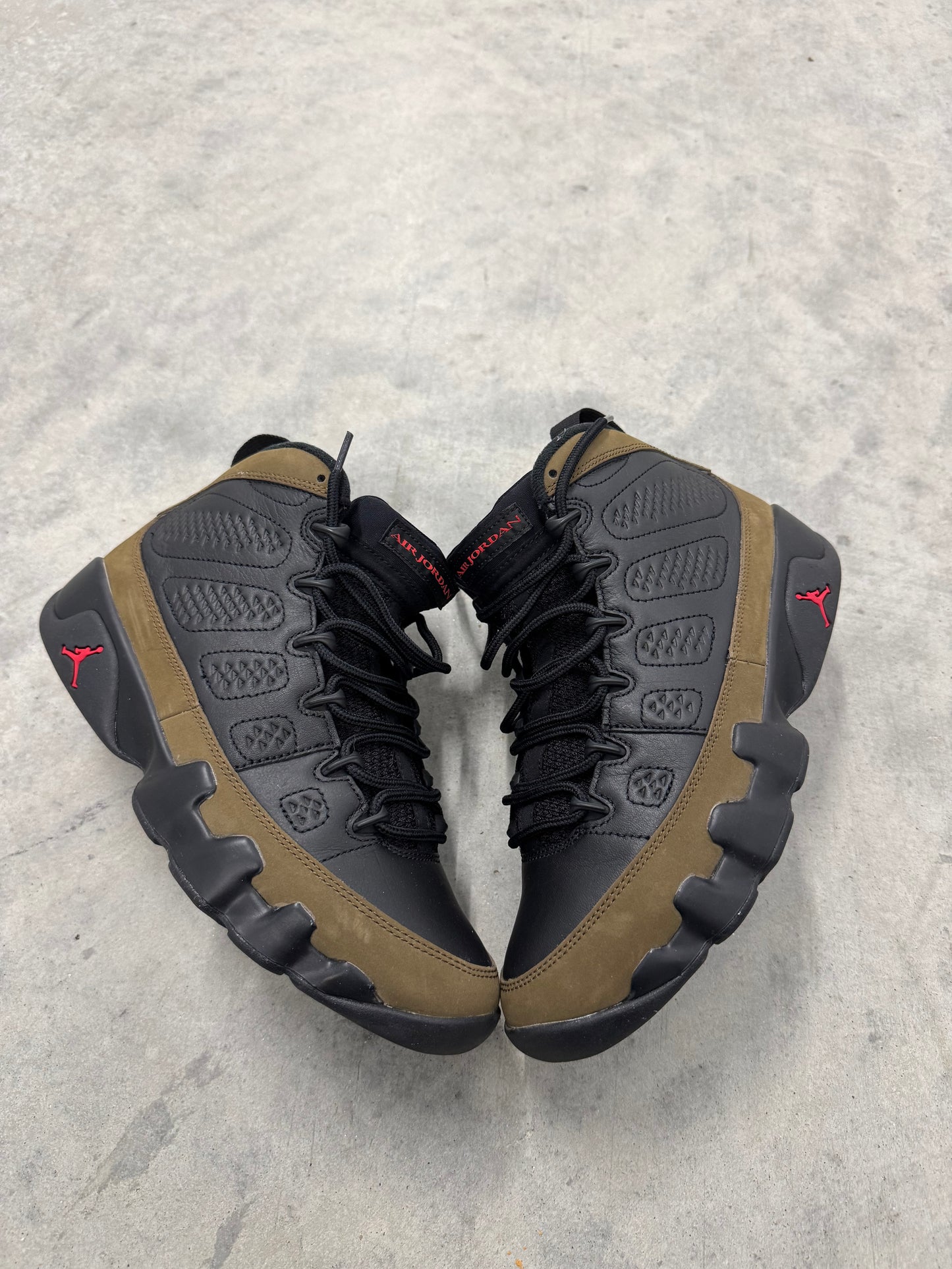 JORDAN 9 “ Olive “