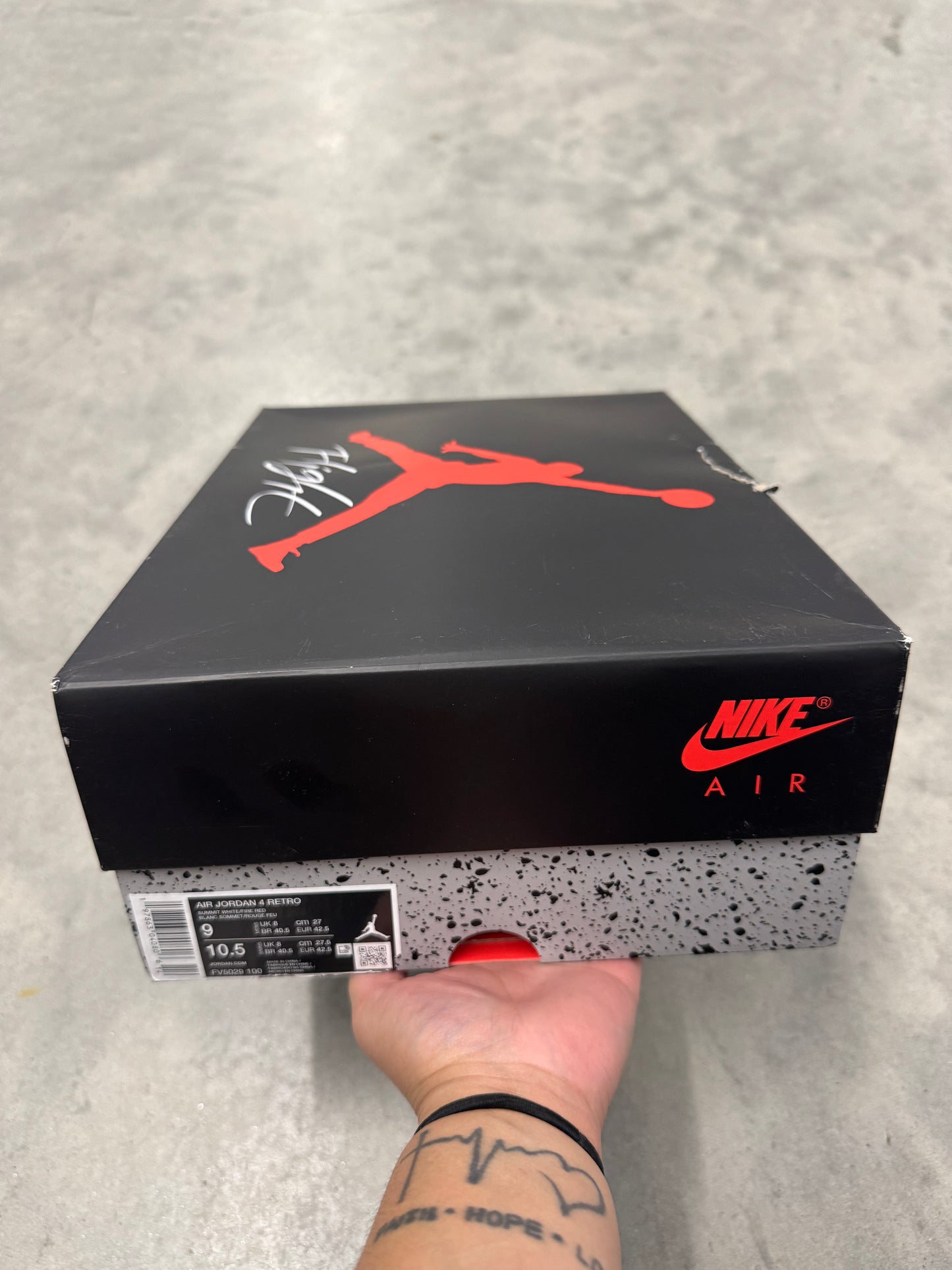 JORDAN 4 “ White Cement “ ( 2025 )